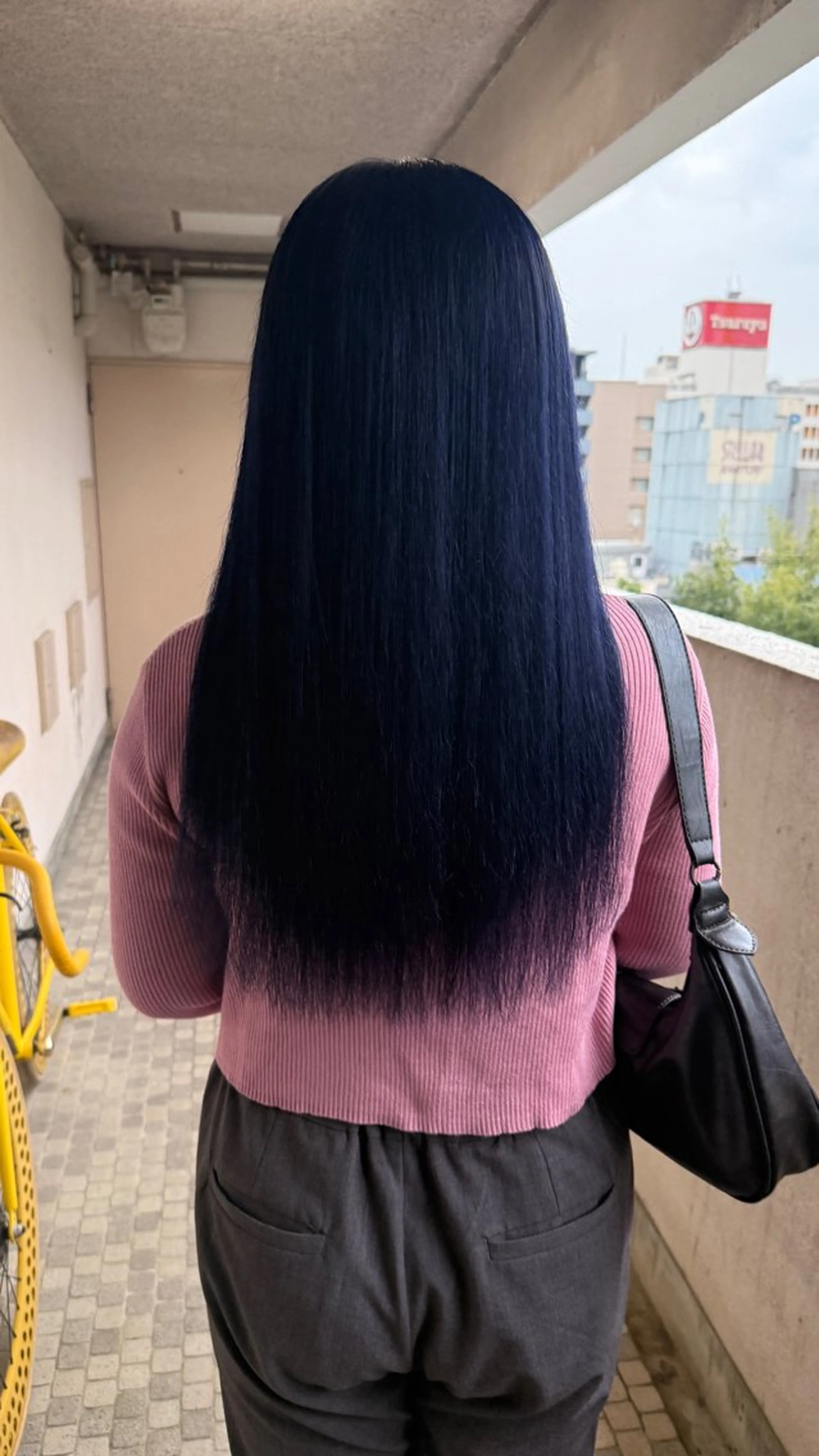 ロング カラー 仲村 真里奈のヘアスタイル