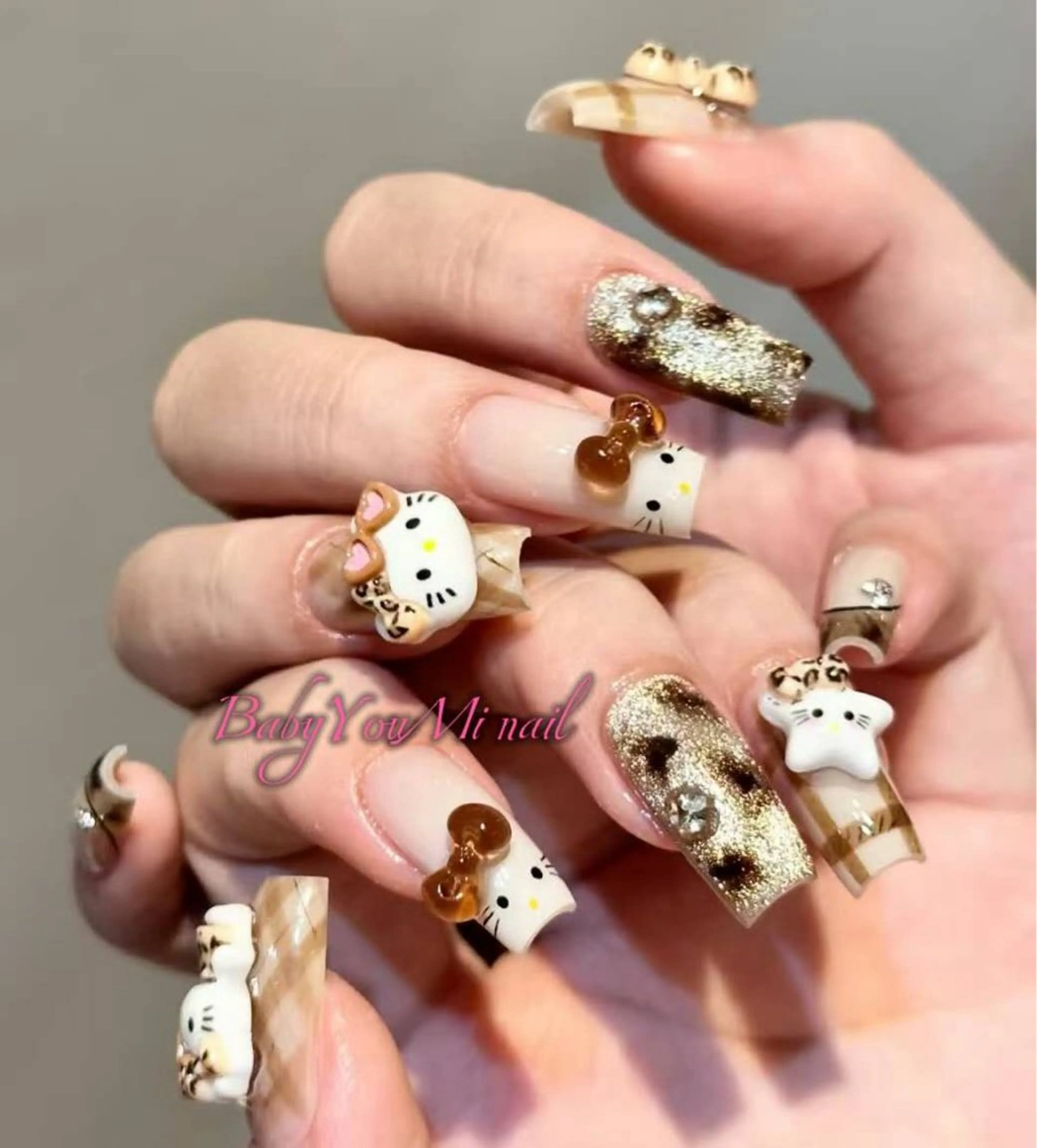 ネイル オーロラネイル フラワーネイル フットネイル フレンチネイル ジェルネイル ハンドネイル BabyYouMi nailのネイルデザイン