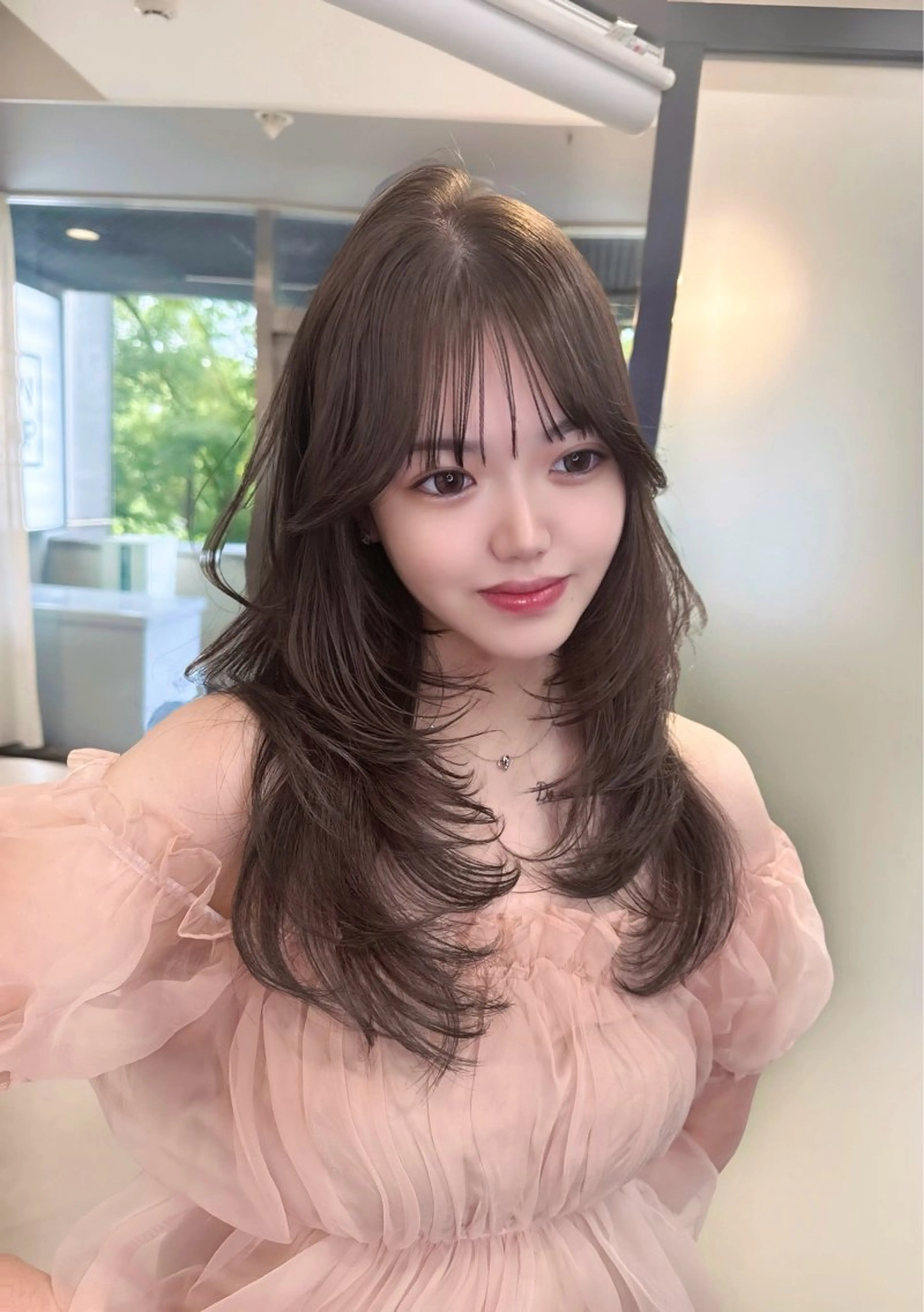 セミロング 韓国風ヘア 似合わせカット votan lilleyのヘアスタイル