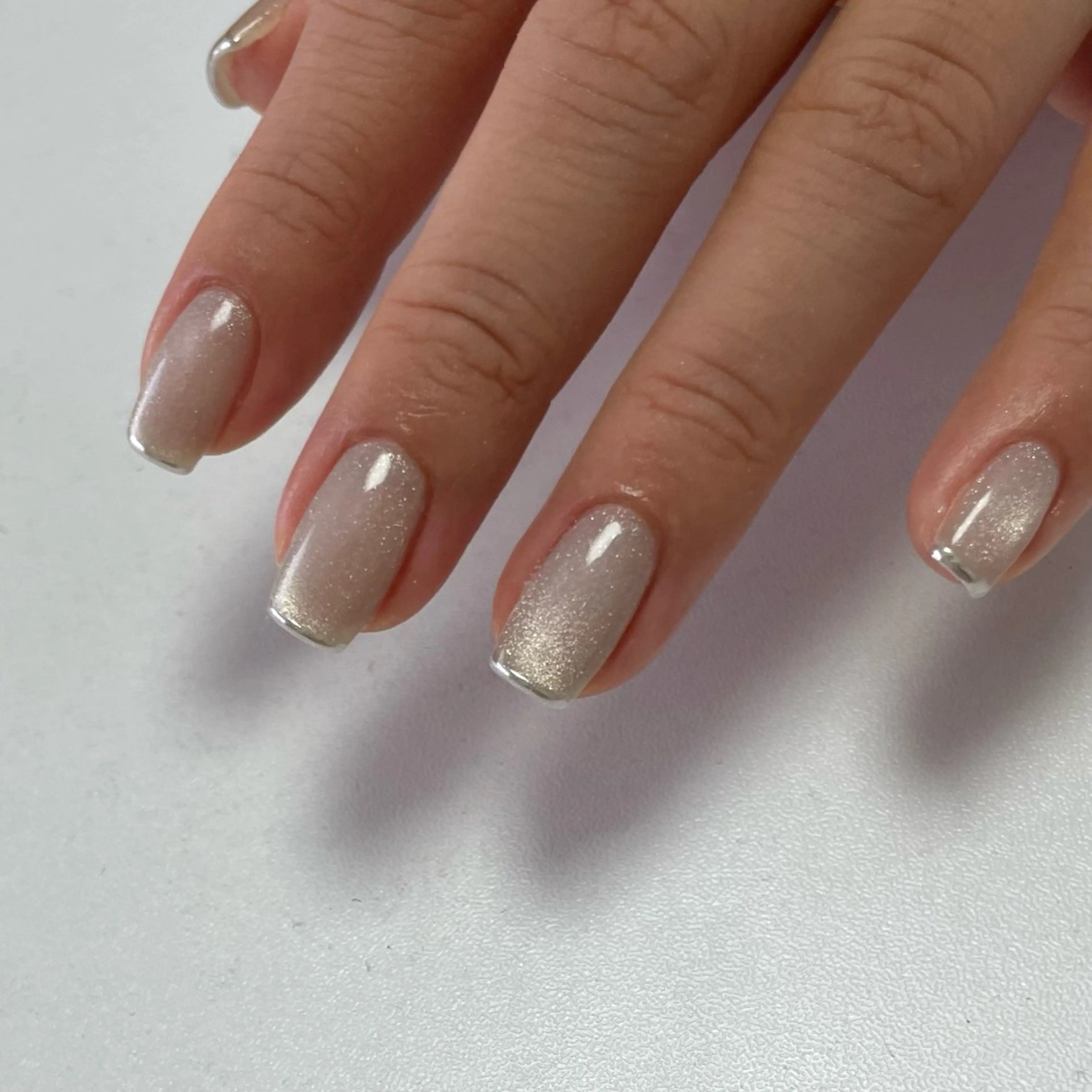 ネイル フレンチネイル マグネットネイル ミラーネイル Canola namikaのネイルデザイン