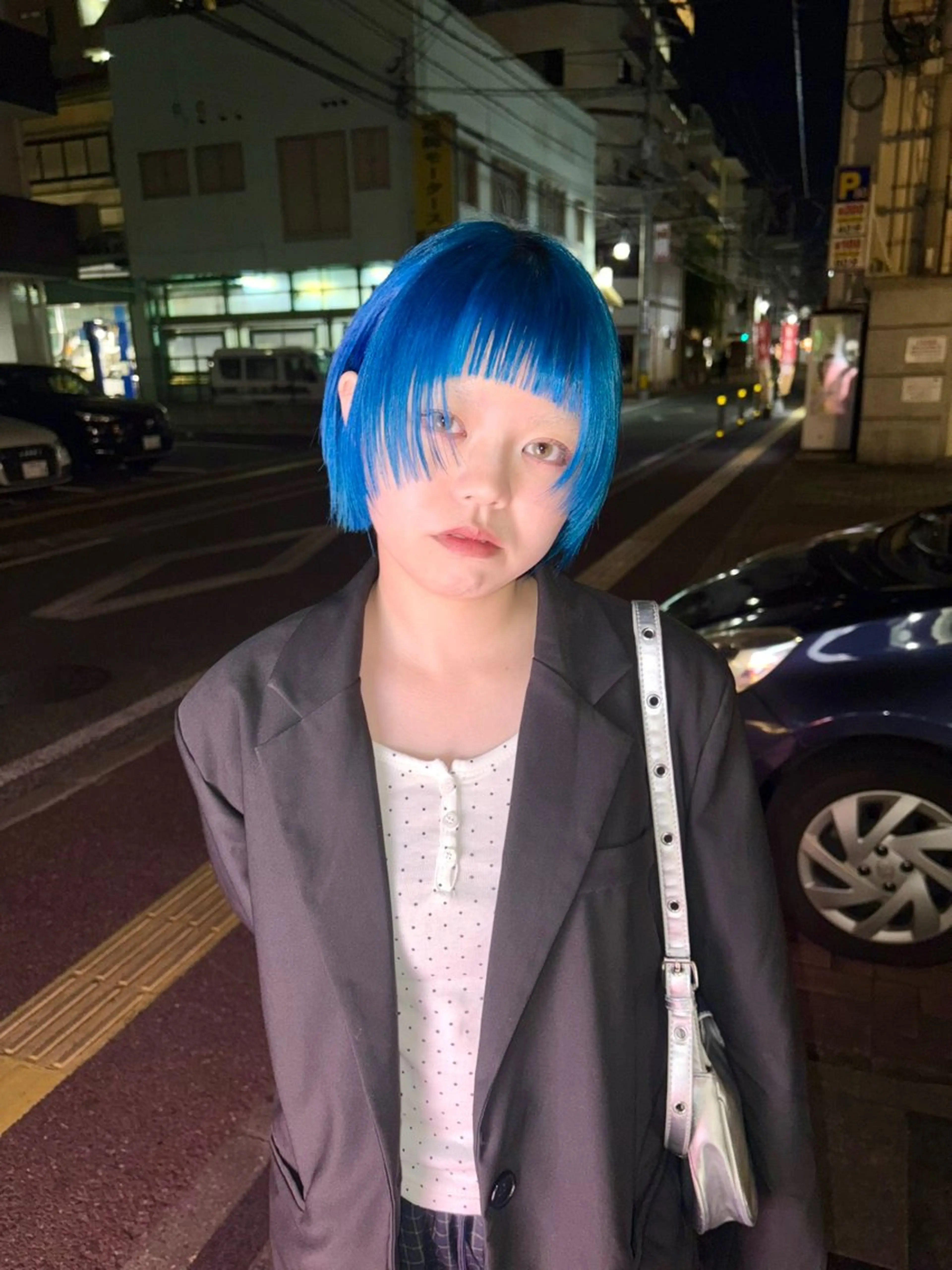 ショート カラー ブルーカラー ハイトーンカラー ツボイ マホのヘアスタイル