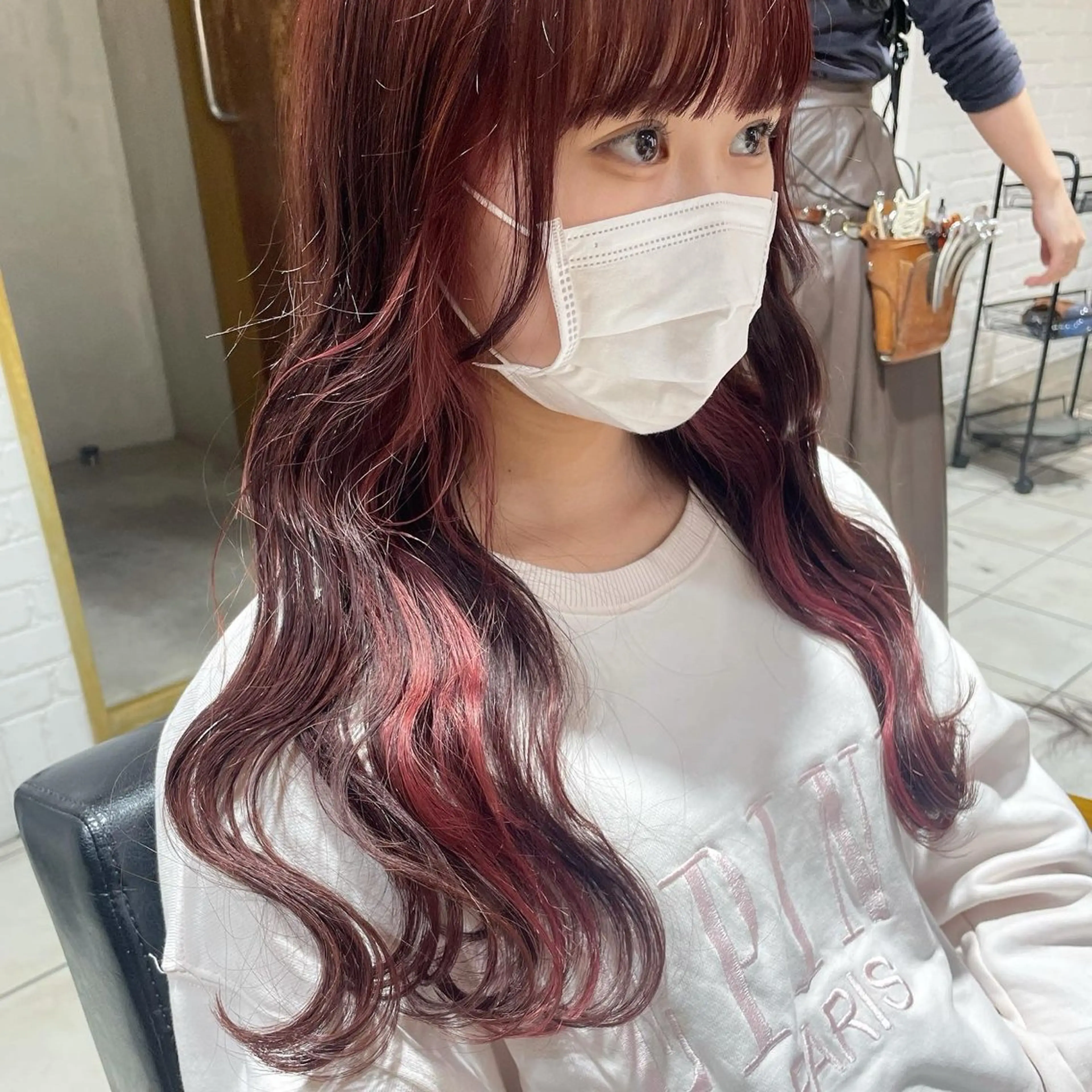 ロング カラー インナーカラー ピンクカラー 🌟デザインカラー 🌟コノミ🌟のヘアスタイル