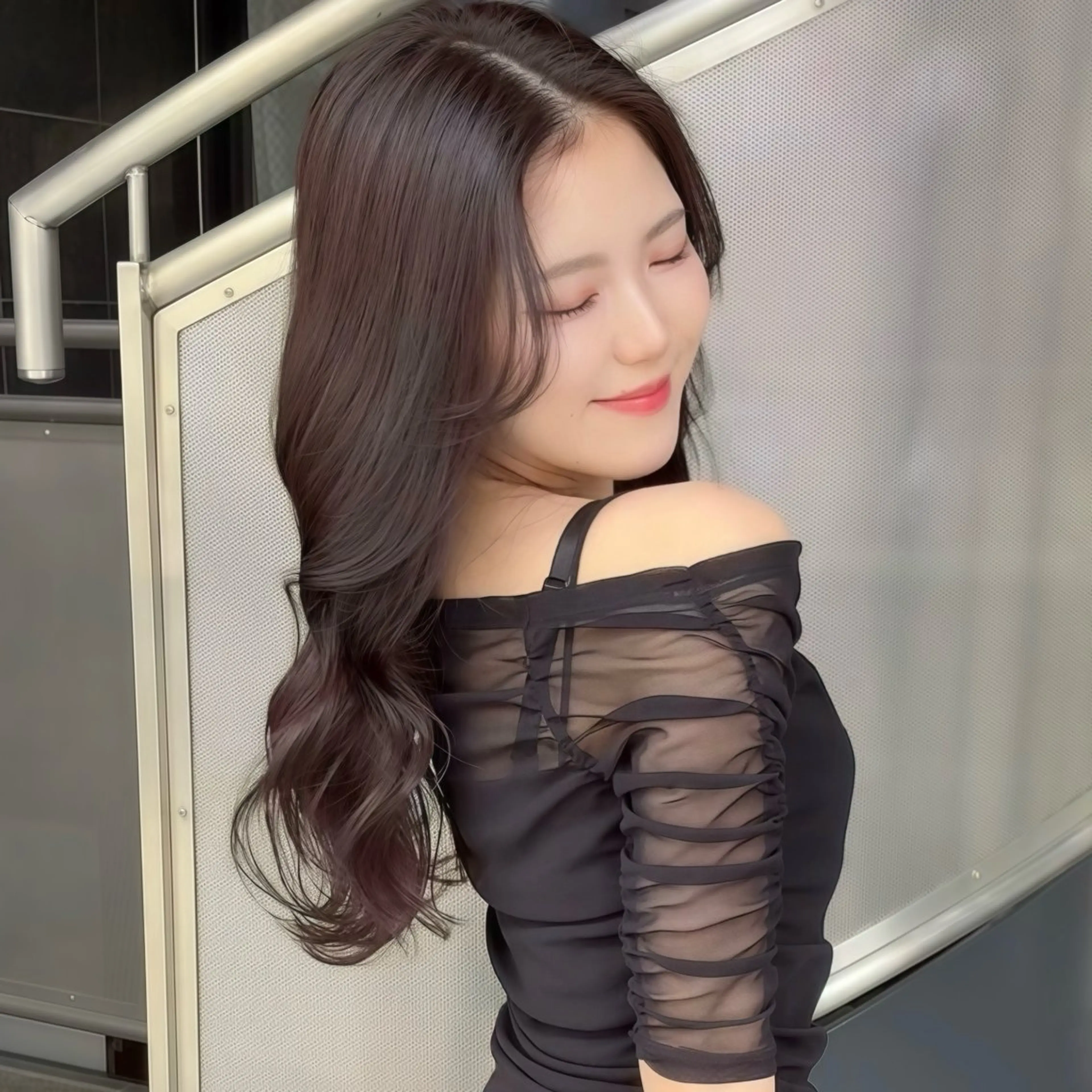 ロング ロング カット ヘアカラー calna 古賀 菜摘のヘアスタイル