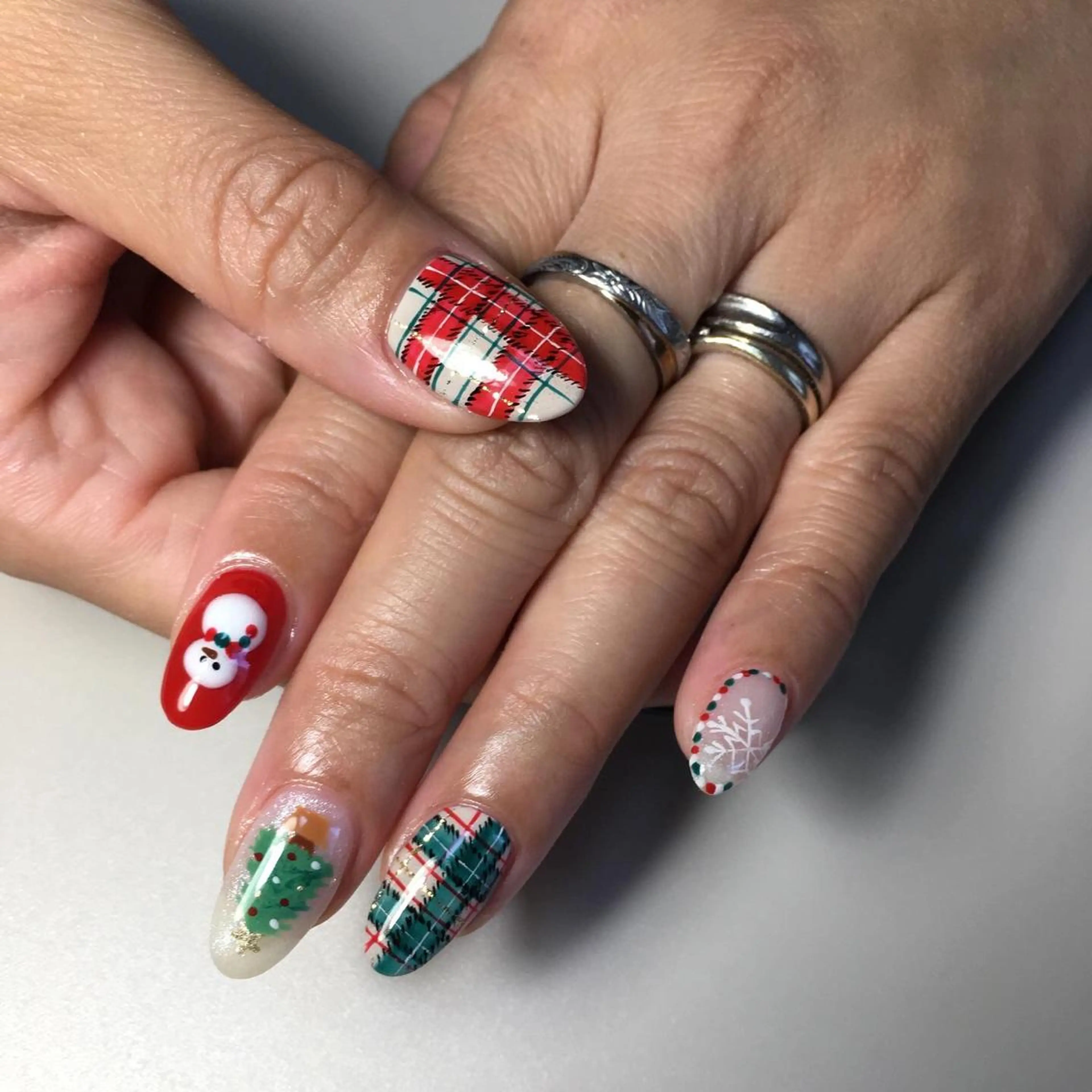 ネイル 冬ネイル クリスマス ハンドネイル kipinail 川﨑えりかのネイルデザイン