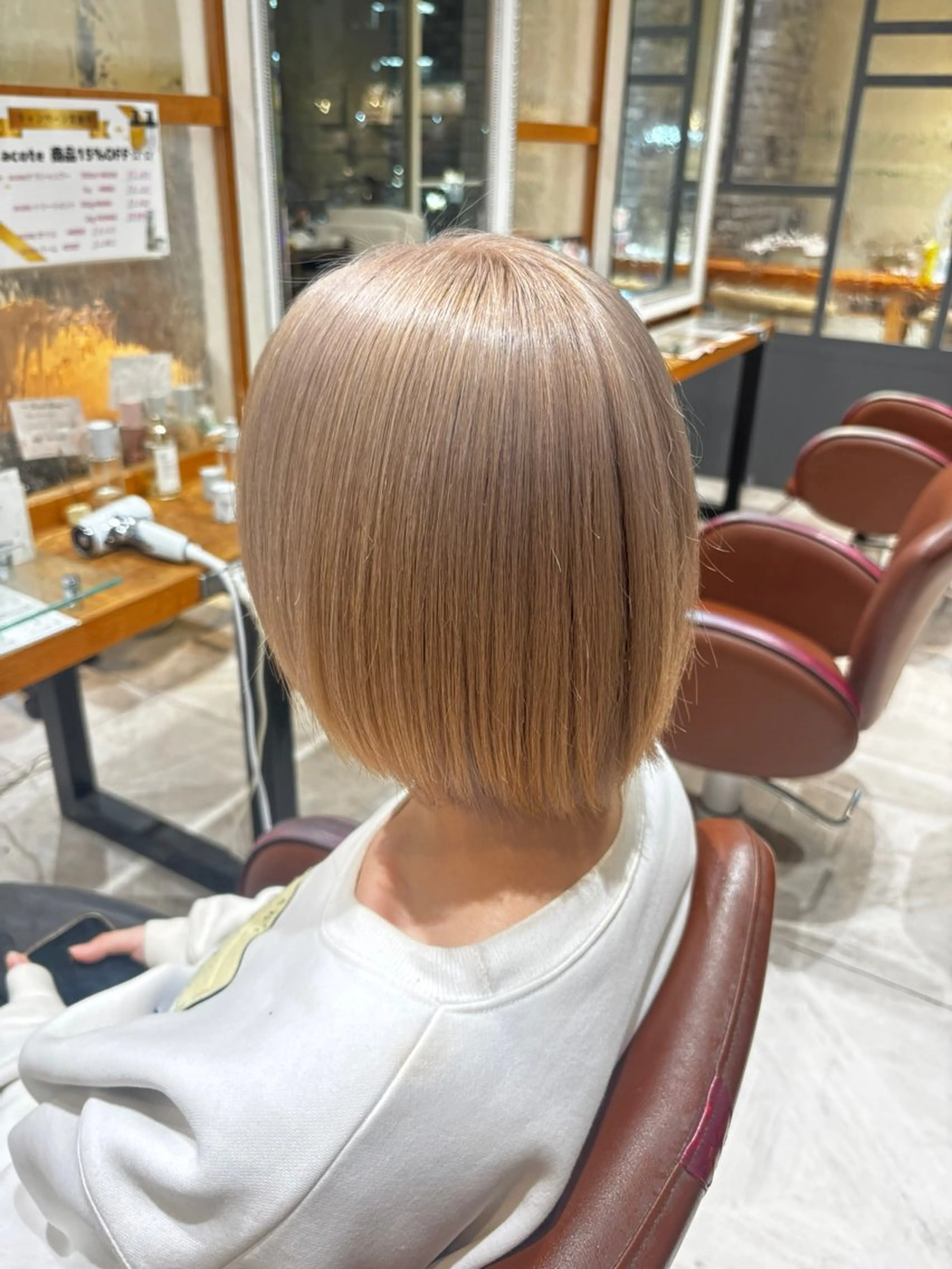 ショート カラー ヘアカラー トリートメント 🩶⛓️ハイトーン / RYO⛓️🩶のヘアスタイル