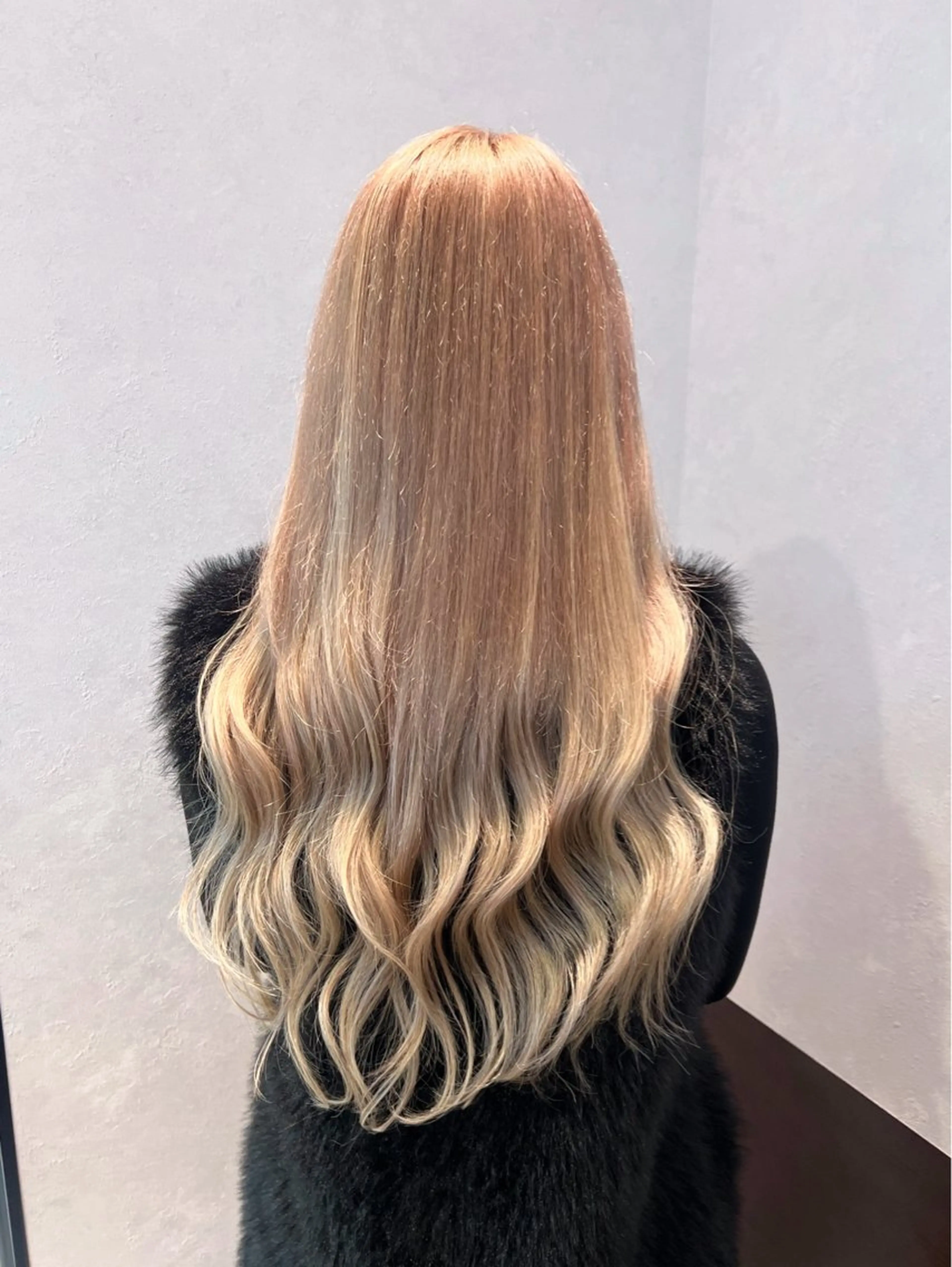 カラー 🖤複雑履歴ブリーチ Mizuki 🖤のヘアスタイル