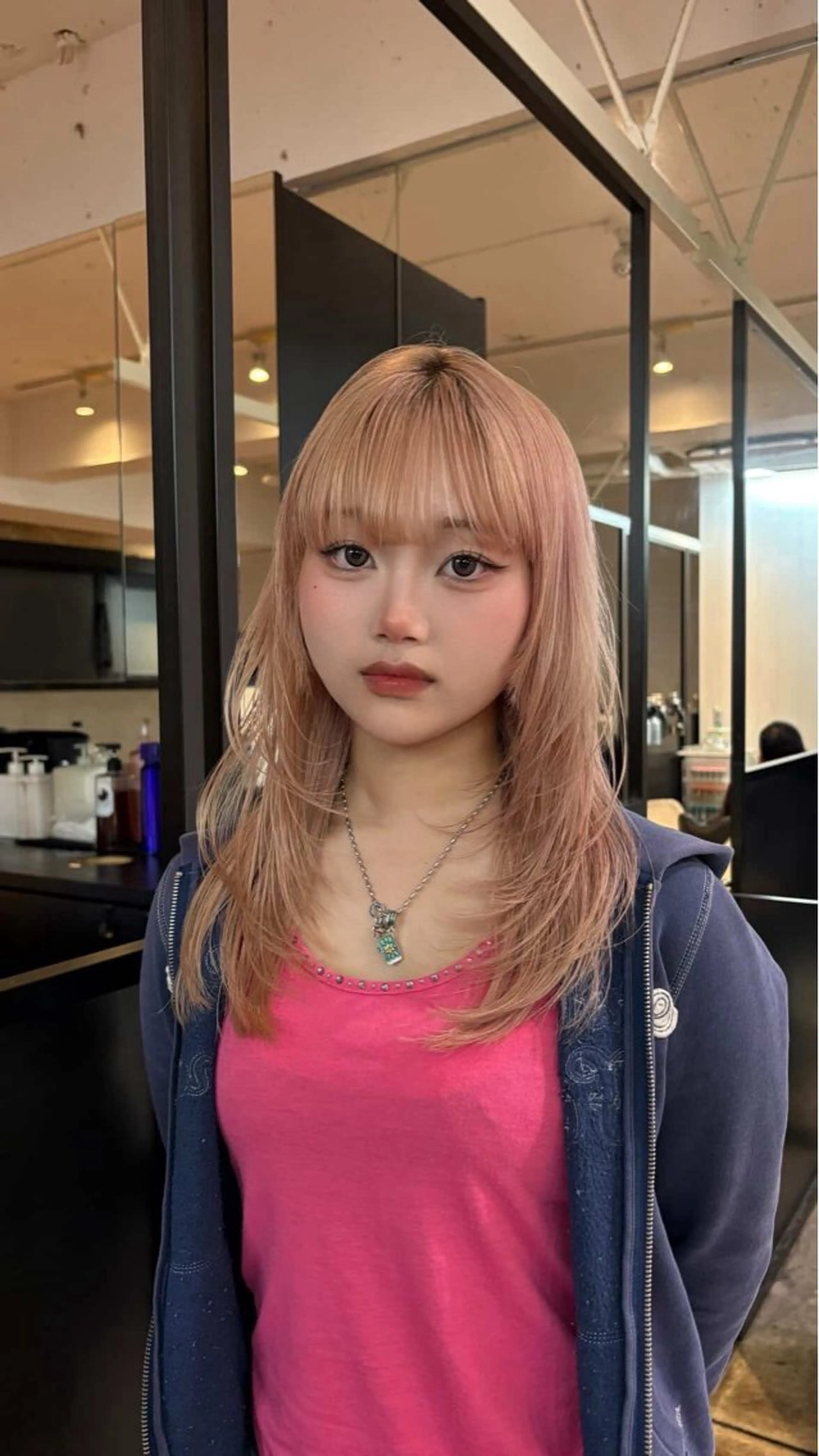 セミロング カラー レイヤーカット トリートメント フカミ マナカのヘアスタイル
