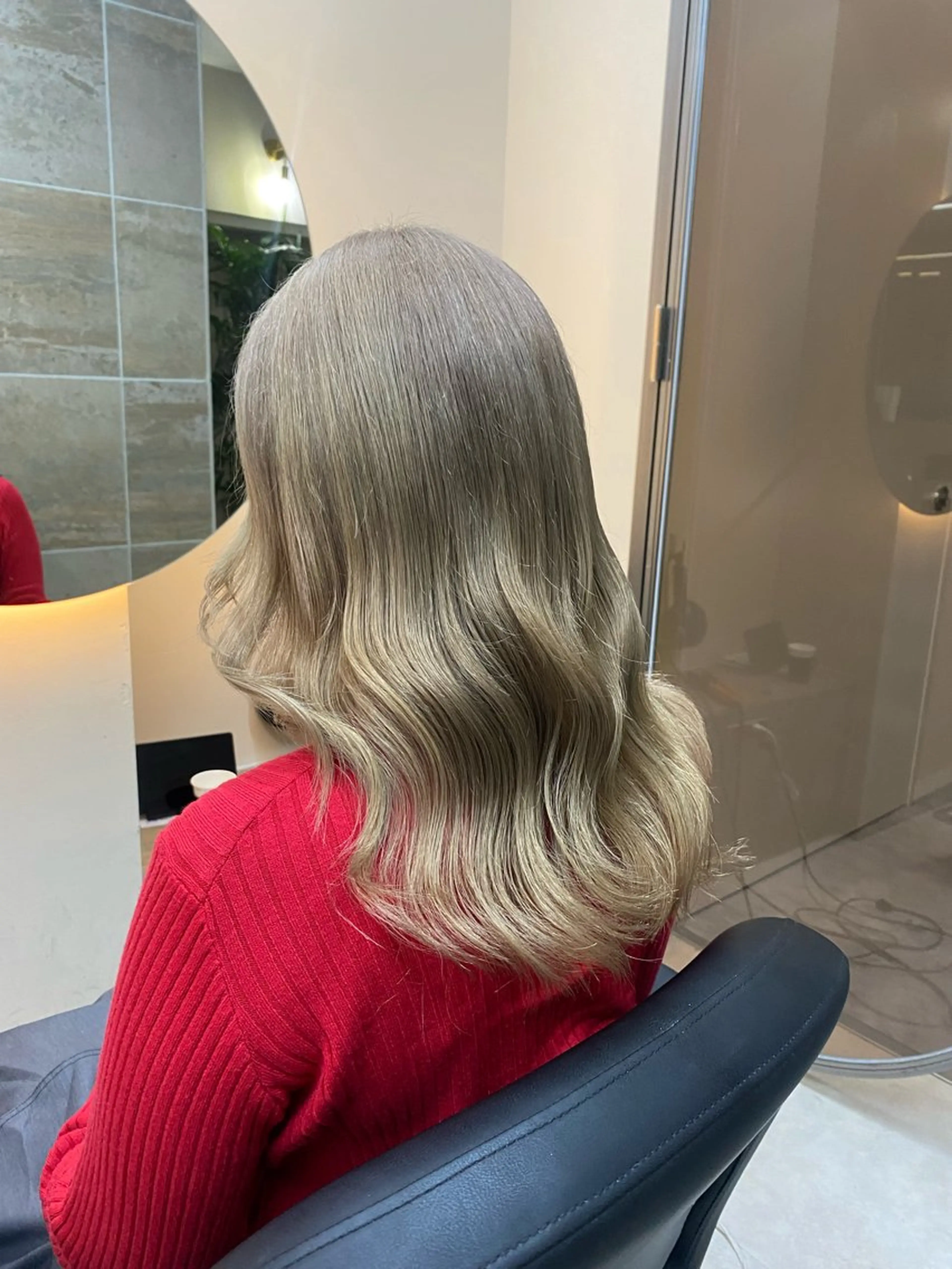 セミロング 「似合わせ/髪質改善 《ワタル》」のヘアスタイル