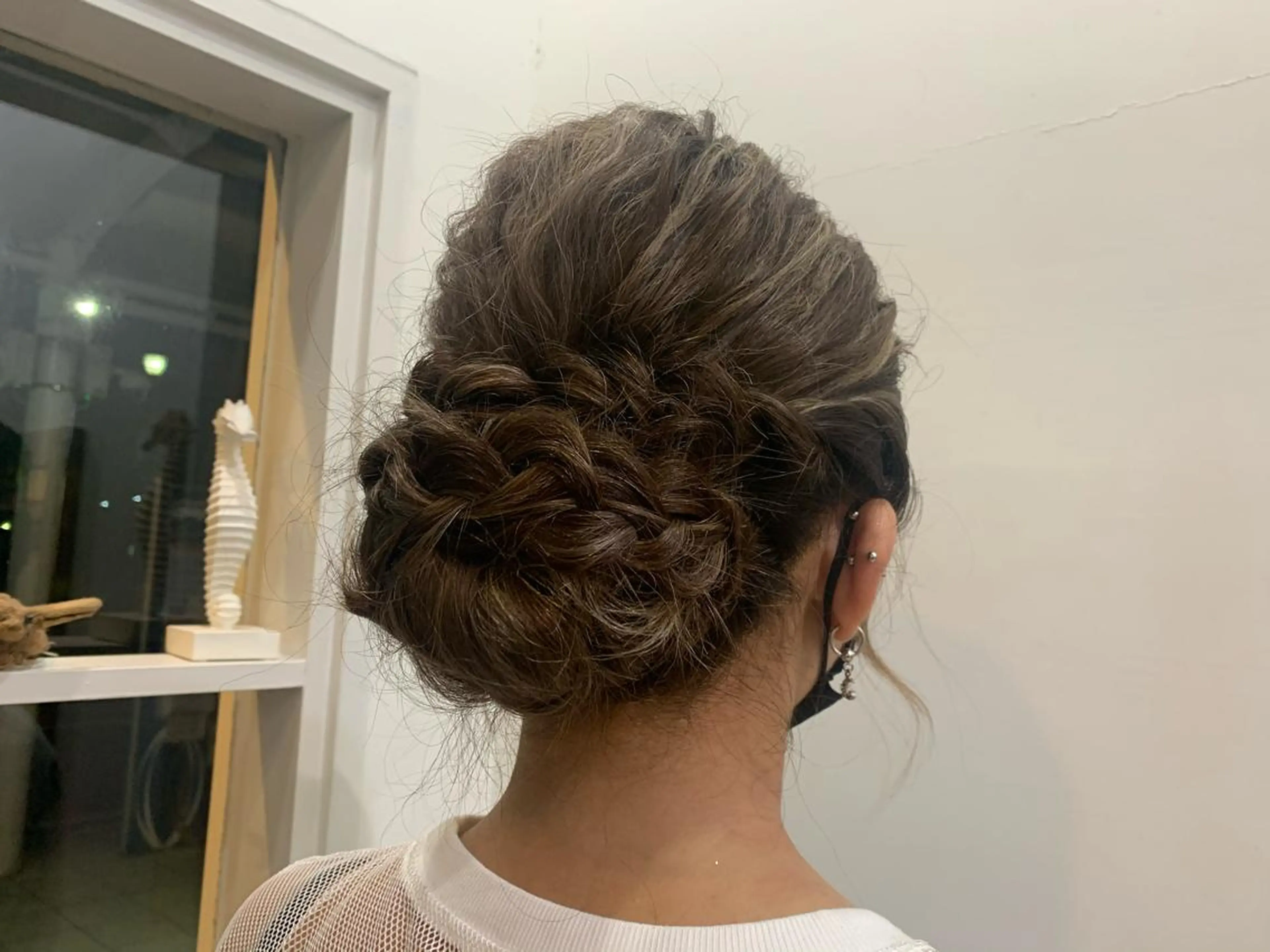 ロング カラー パーマ ヘアアレンジ メンズ キッズ ネイル マツエク・マツパ アイブロウ 結婚式・ブライダル 結婚式・ブライダル ブライダルネイル 🤍韓国風レイヤー/ 艶髪🤍鳥越美羽のヘアスタイル