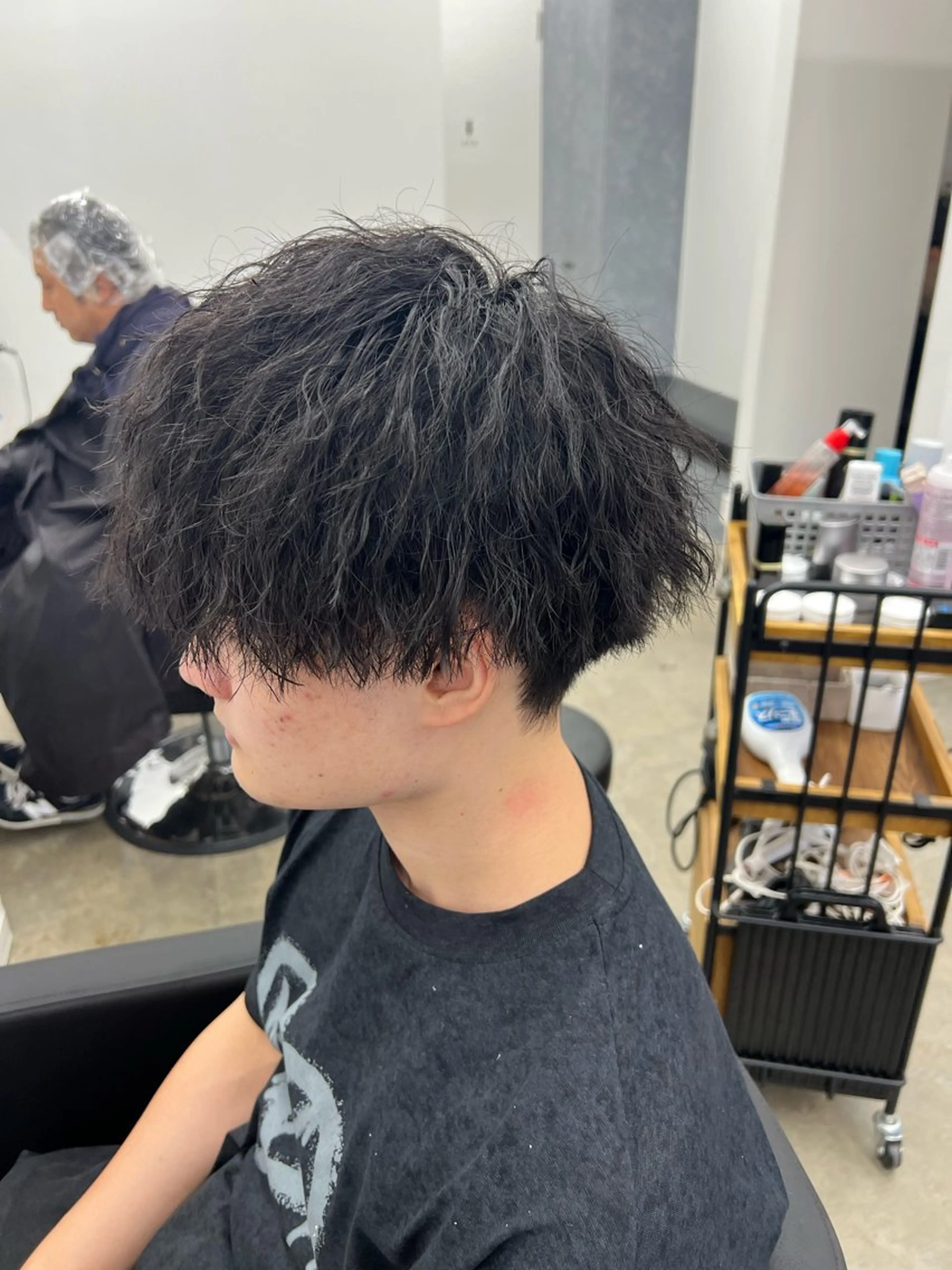 ミディアム パーマ メンズ カット パーマ メンズ特化美容師 井上大輔のヘアスタイル