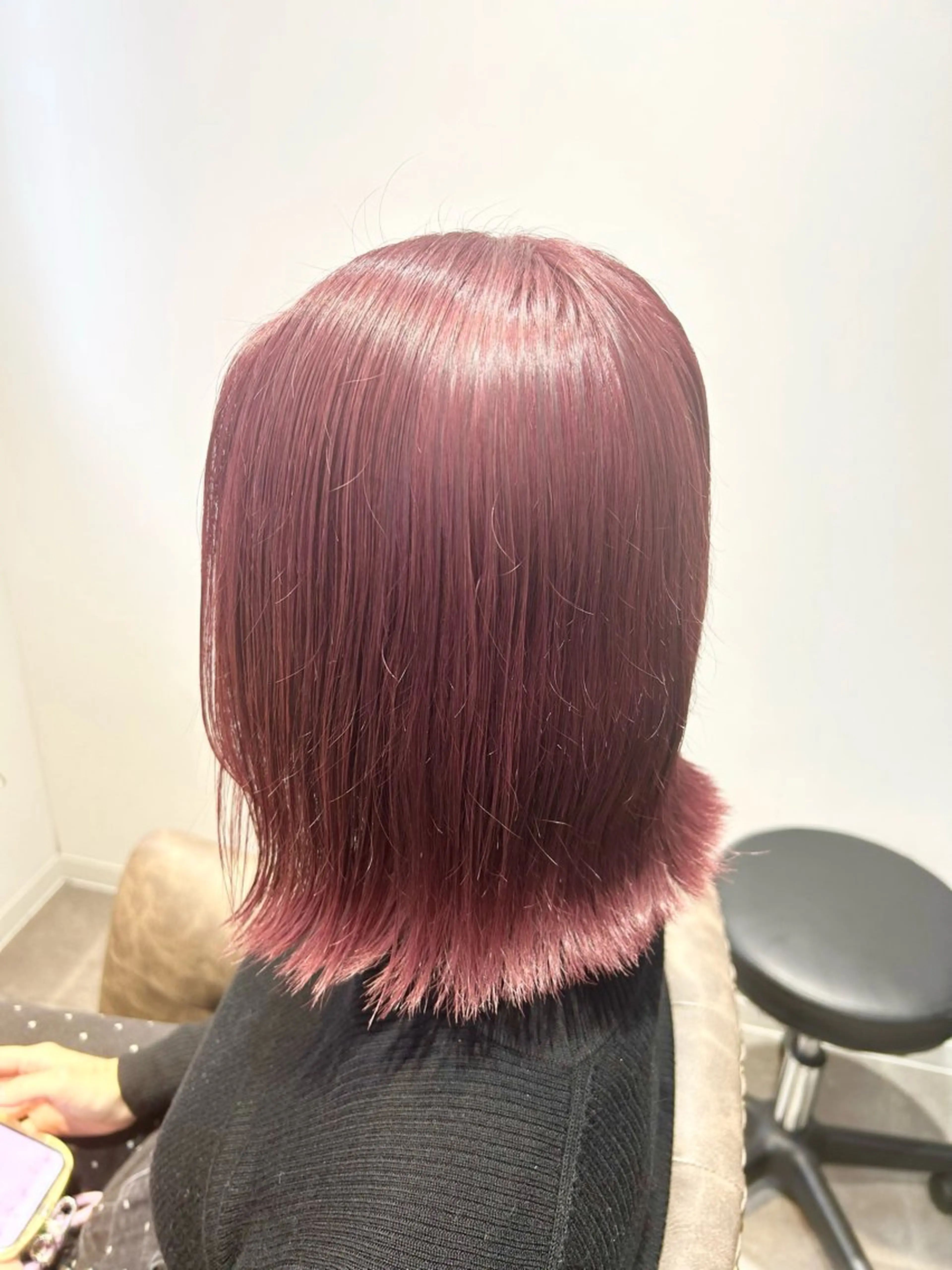 ミディアム カラー ブリーチ ケアブリーチ カシス ピンクカラー 松岡 恭弘のヘアスタイル