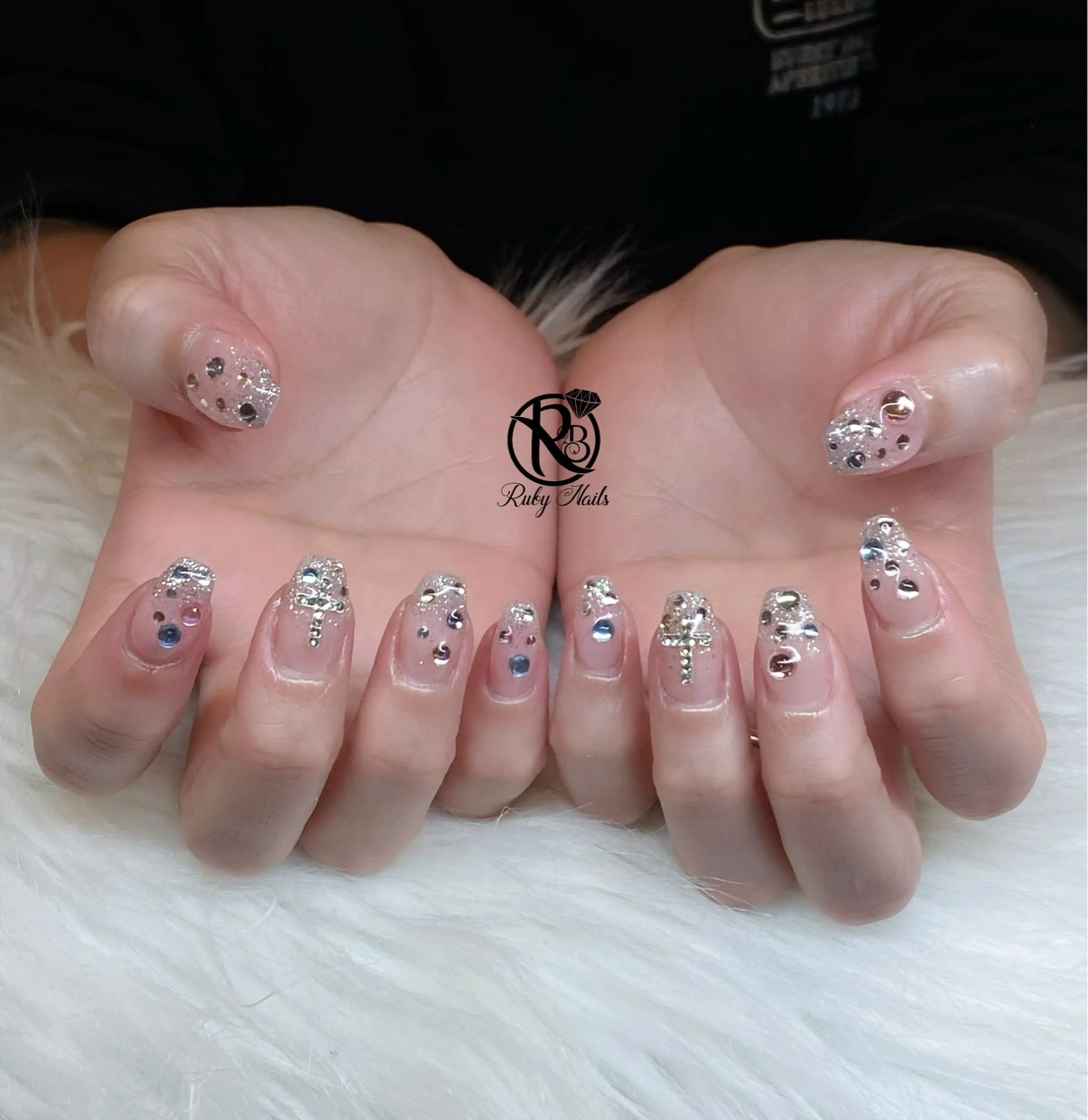 ネイル ストーンネイル ハンドネイル RUBY Nail 日暮里店のネイルデザイン