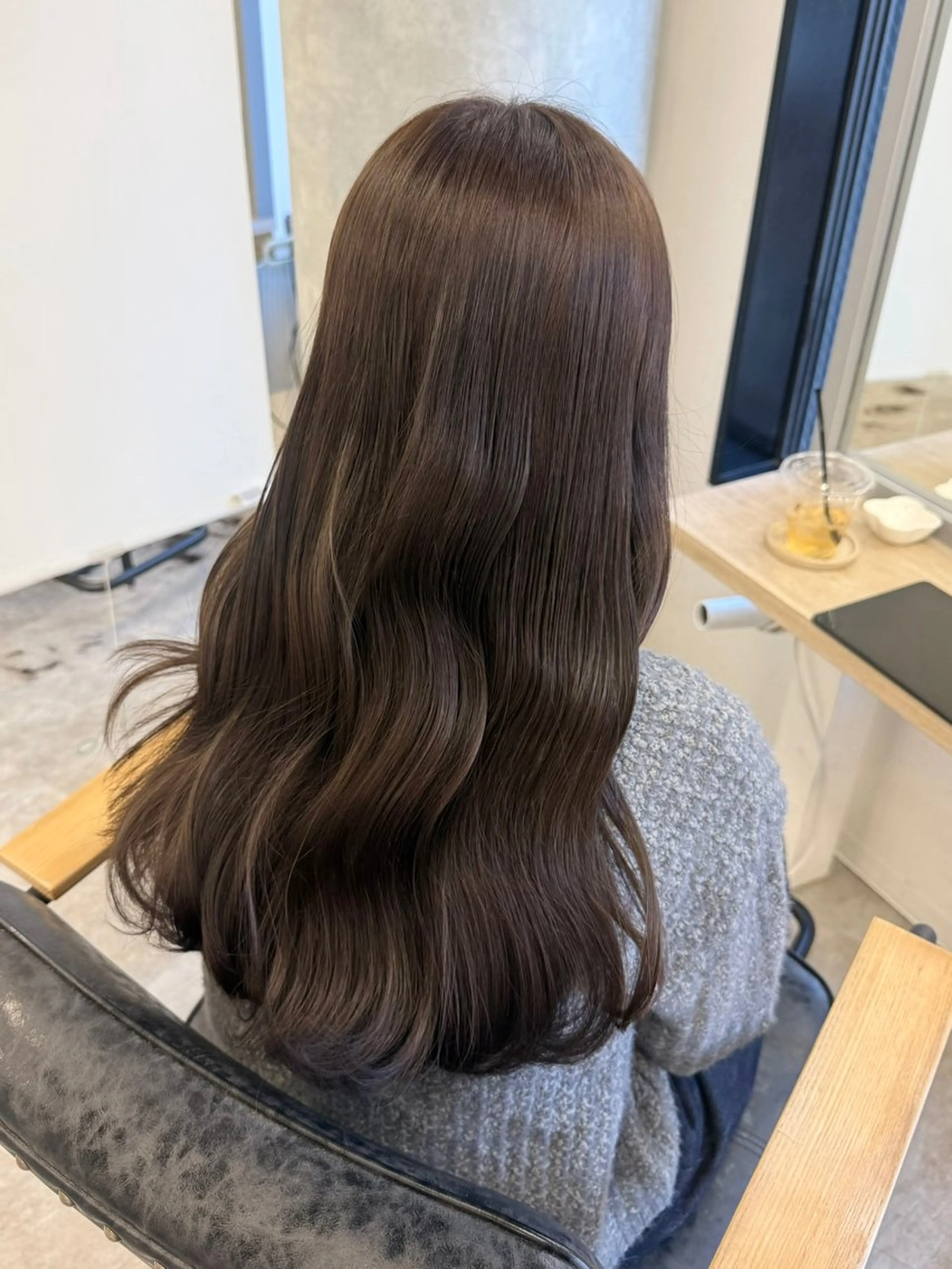 ロング カラー ヘアアレンジ グレージュ ロング カット ヘアカラー トリートメント Himawari♡ 柔らかいカラーのヘアスタイル