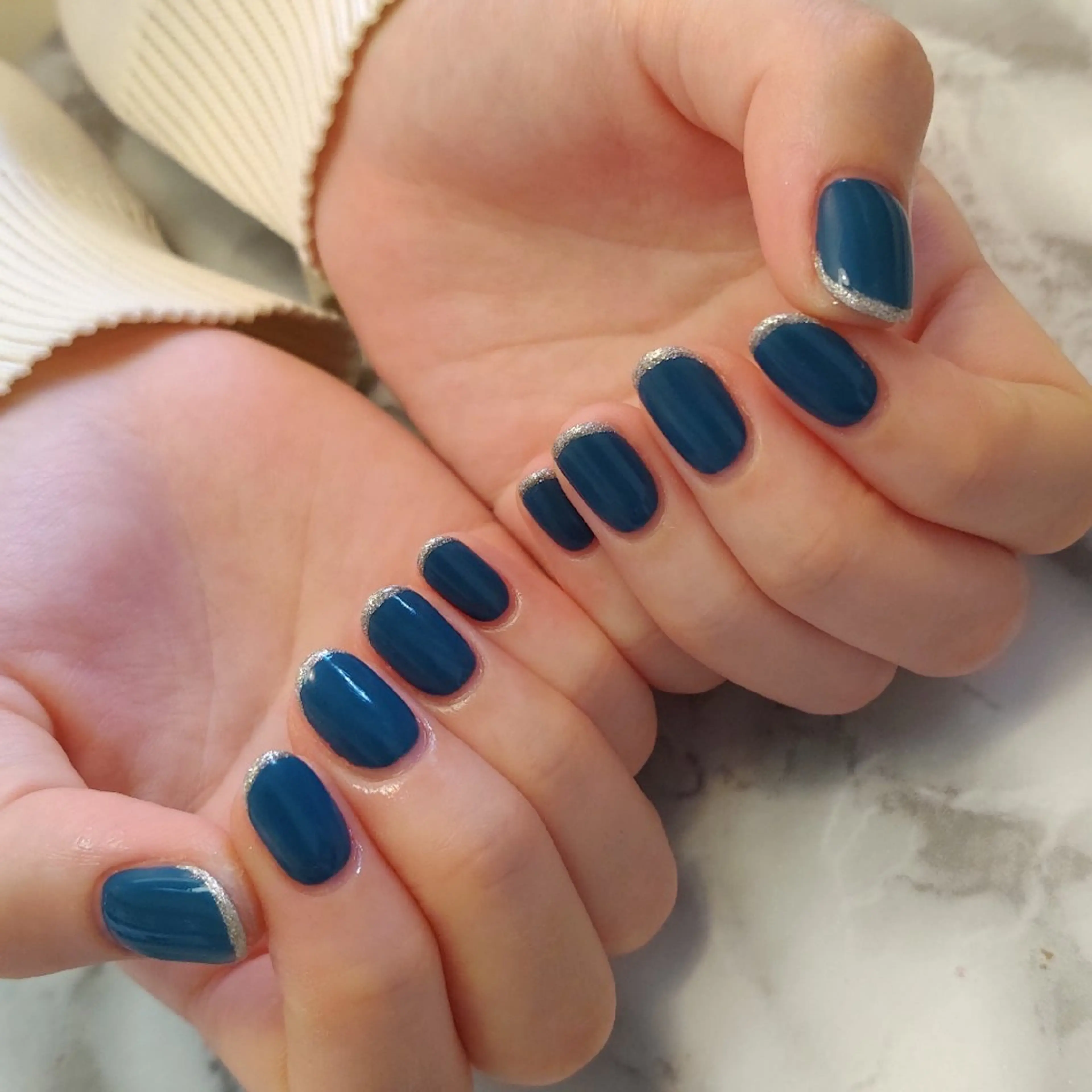 ネイル フレンチネイル ジェヌインネイル 河内のネイルデザイン