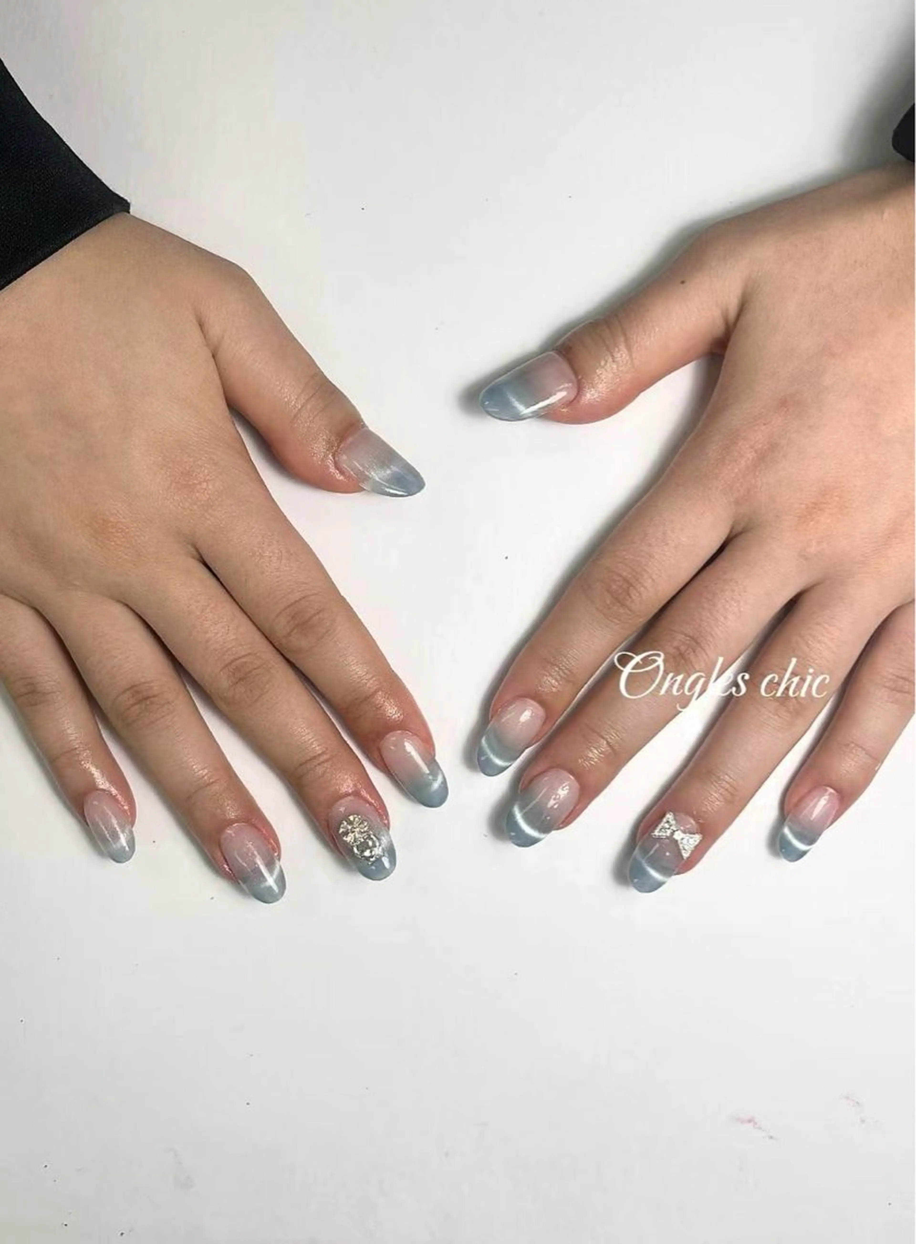 ネイル ハンドネイル ongles chicのネイルデザイン