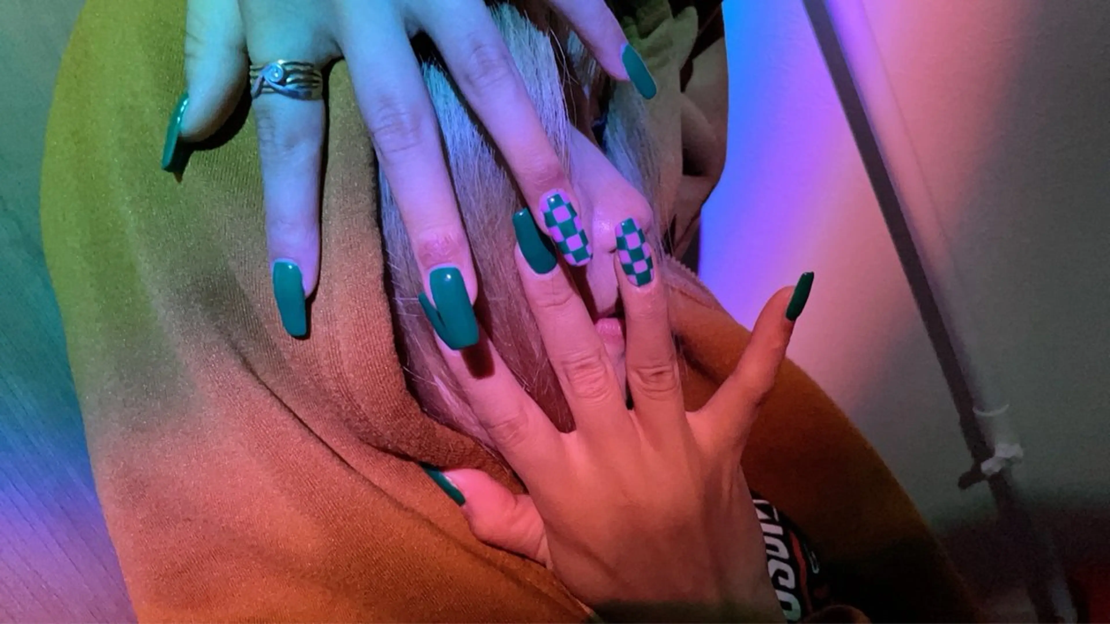 ネイル 海外ネイル u4me🦄💜のネイルデザイン