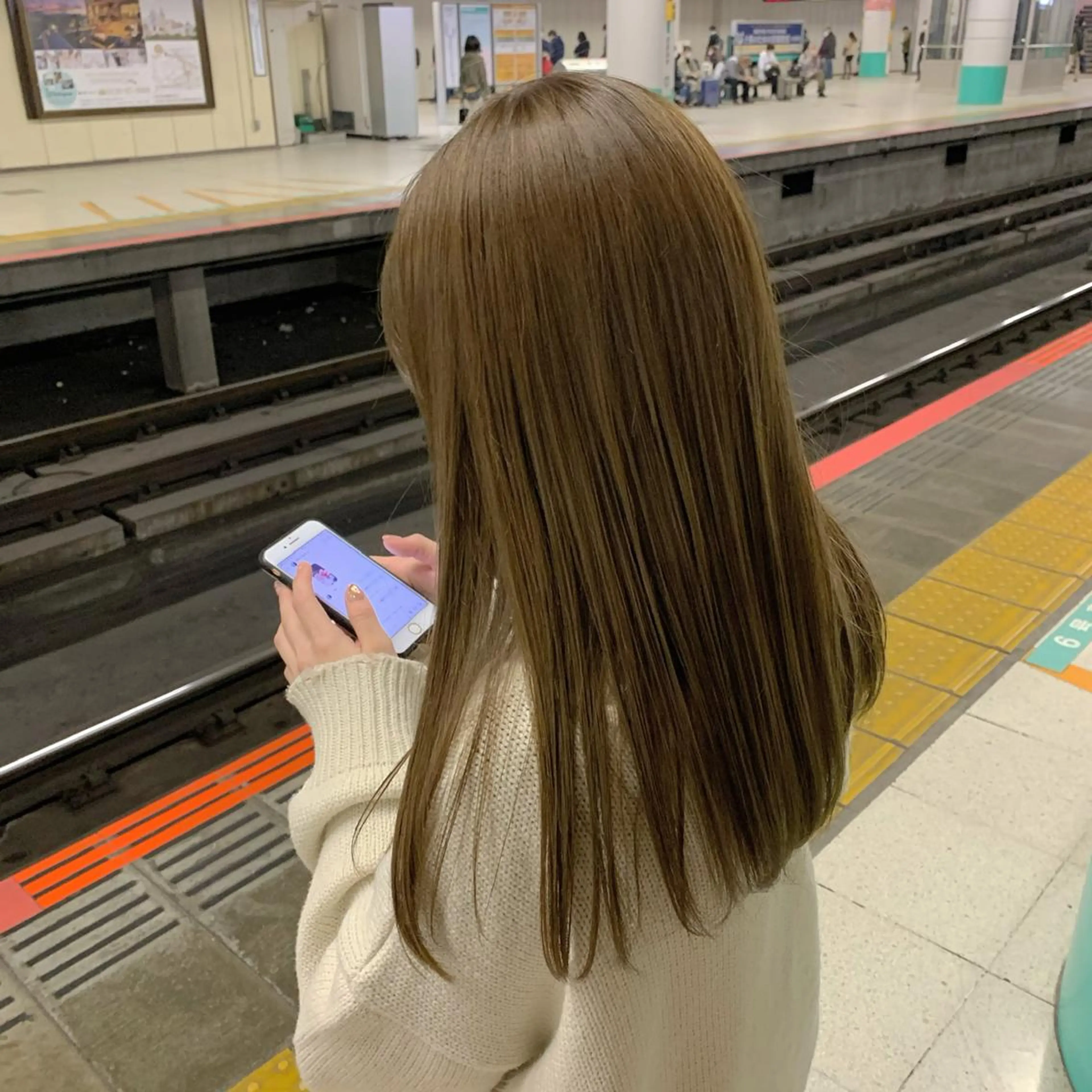 ロング カラー 【完全個室】髪質改善 暖色カラー/山崎唯奈のヘアスタイル