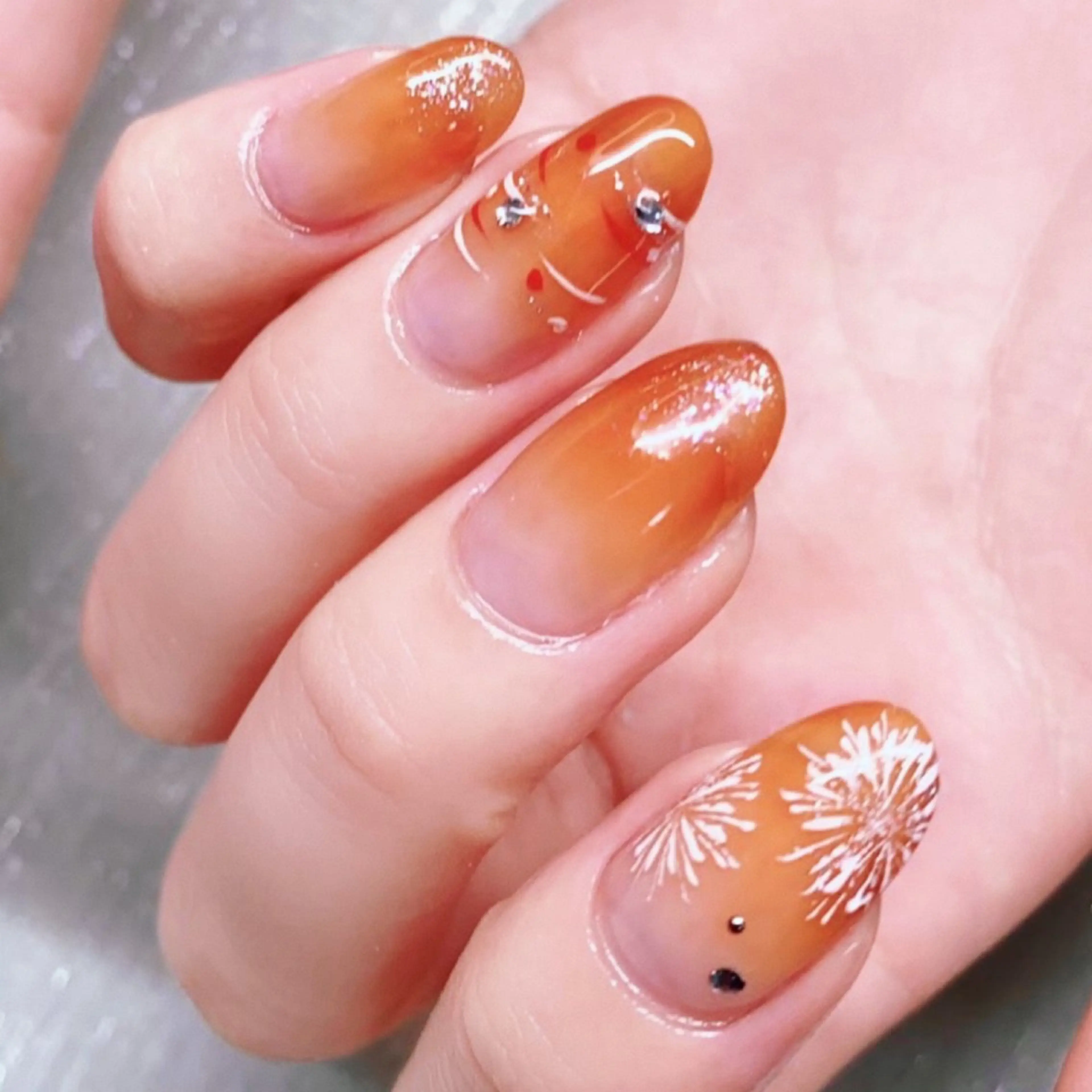 ネイル 長さ出し ストーンネイル ハンドネイル Nailist SUZU所属・Nailist suzuのネイルデザイン