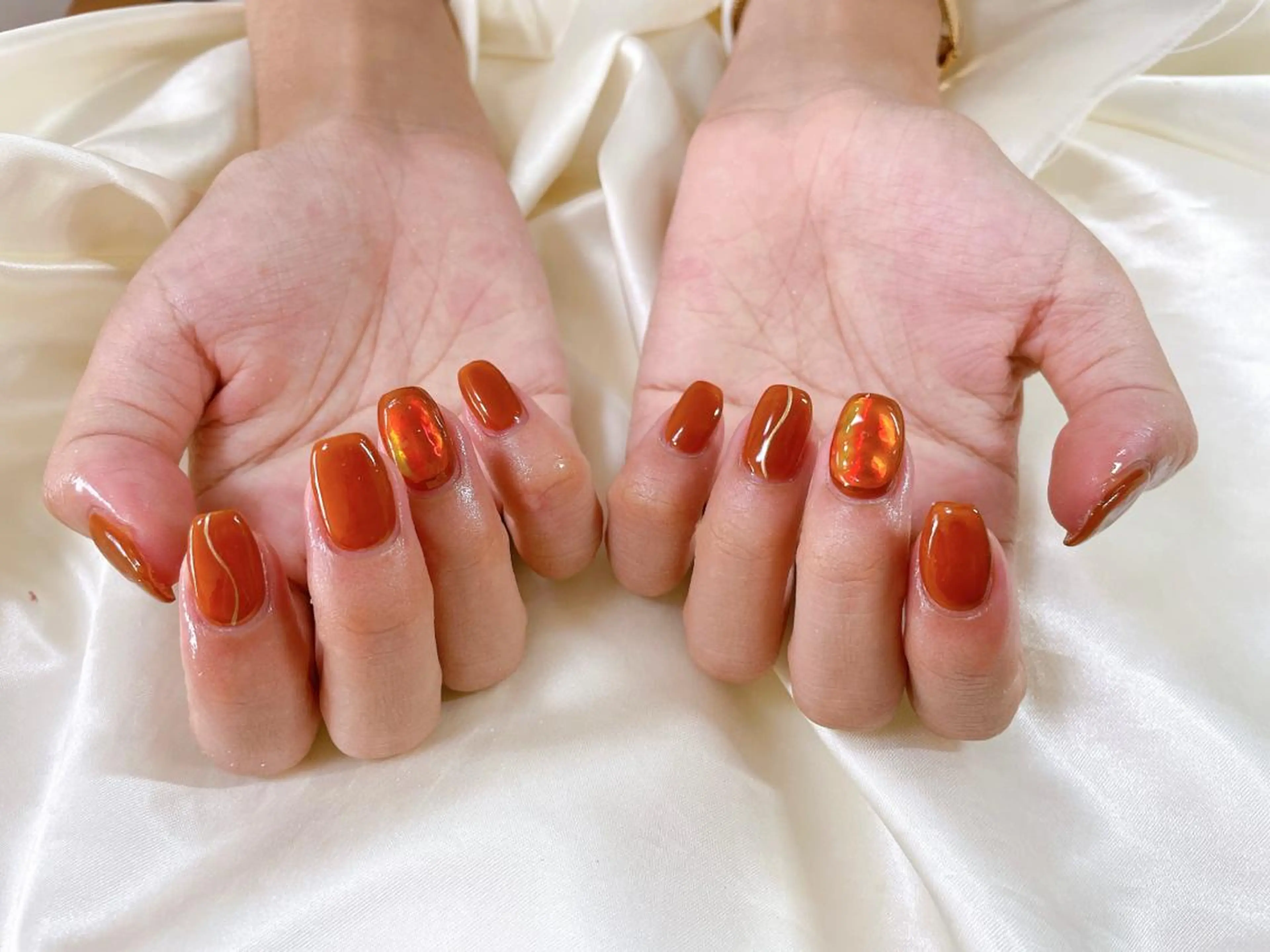 ネイル 氷ネイル・うるうるネイル kiki nail &brow二子玉川の眉毛・アイブロウイメージ