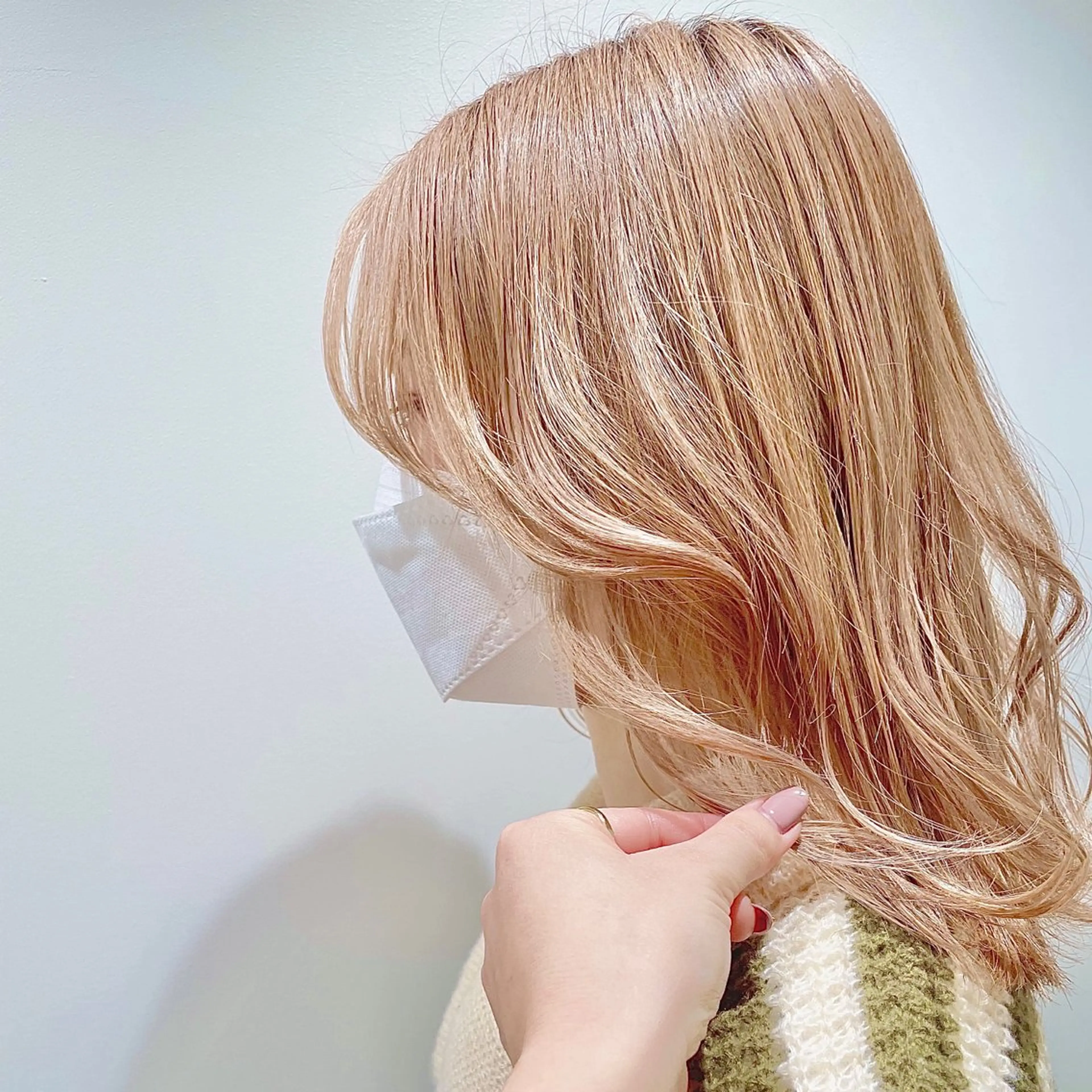 ミディアム 髙橋 茉南のヘアスタイル