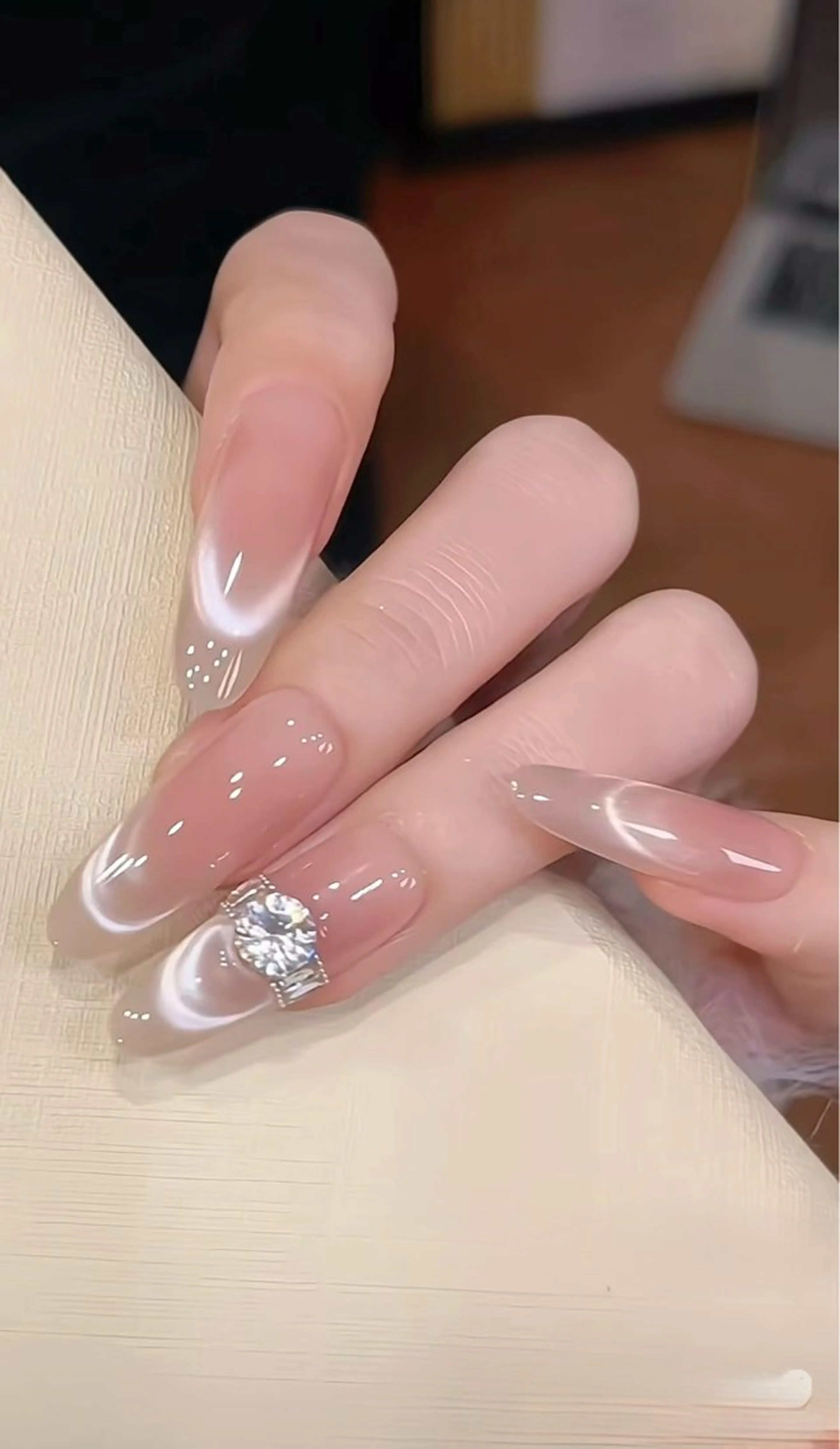 ネイル ハンドネイル 穎 アオリのネイルデザイン