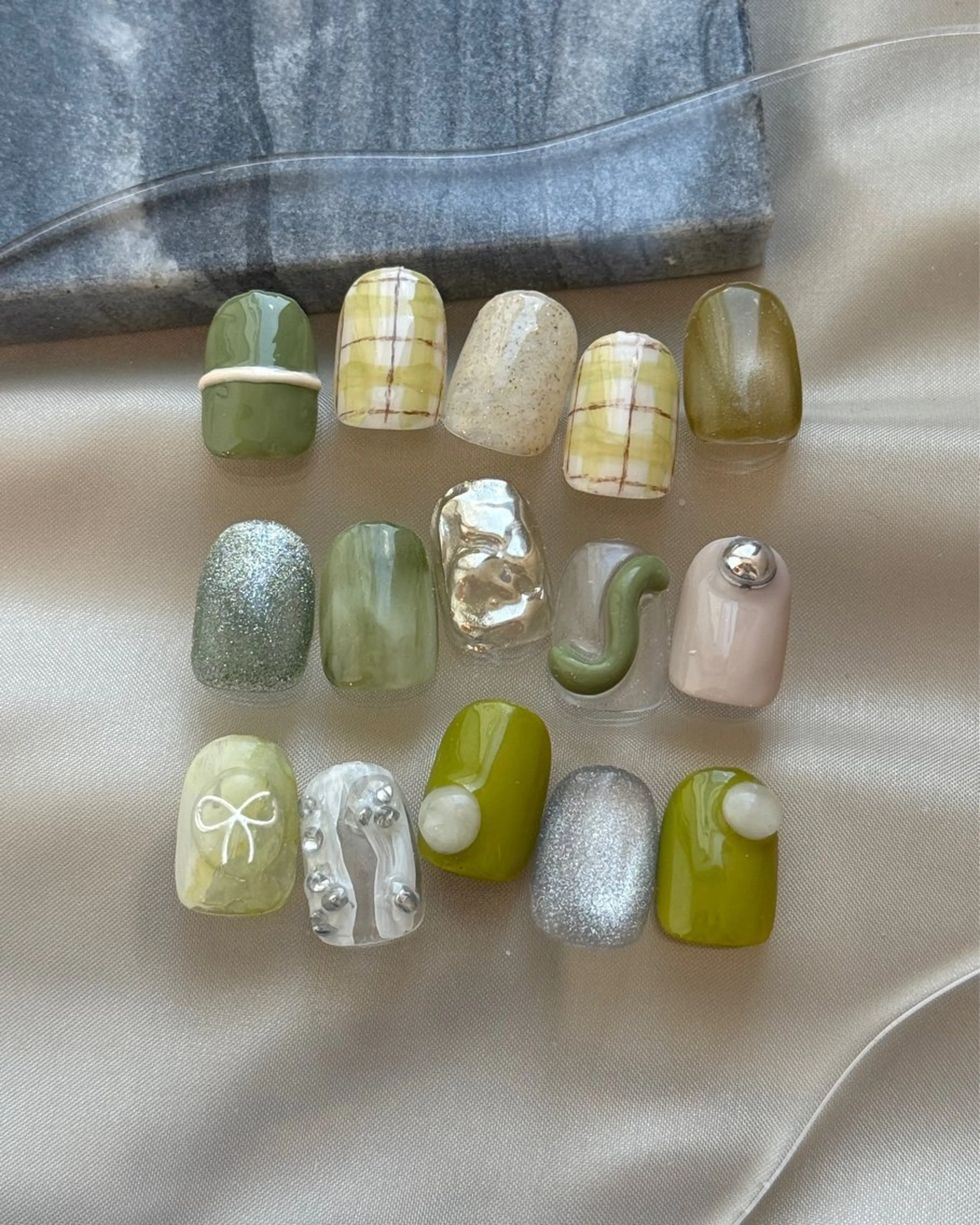 ネイル ハンドネイル 深田 美雪のネイルデザイン