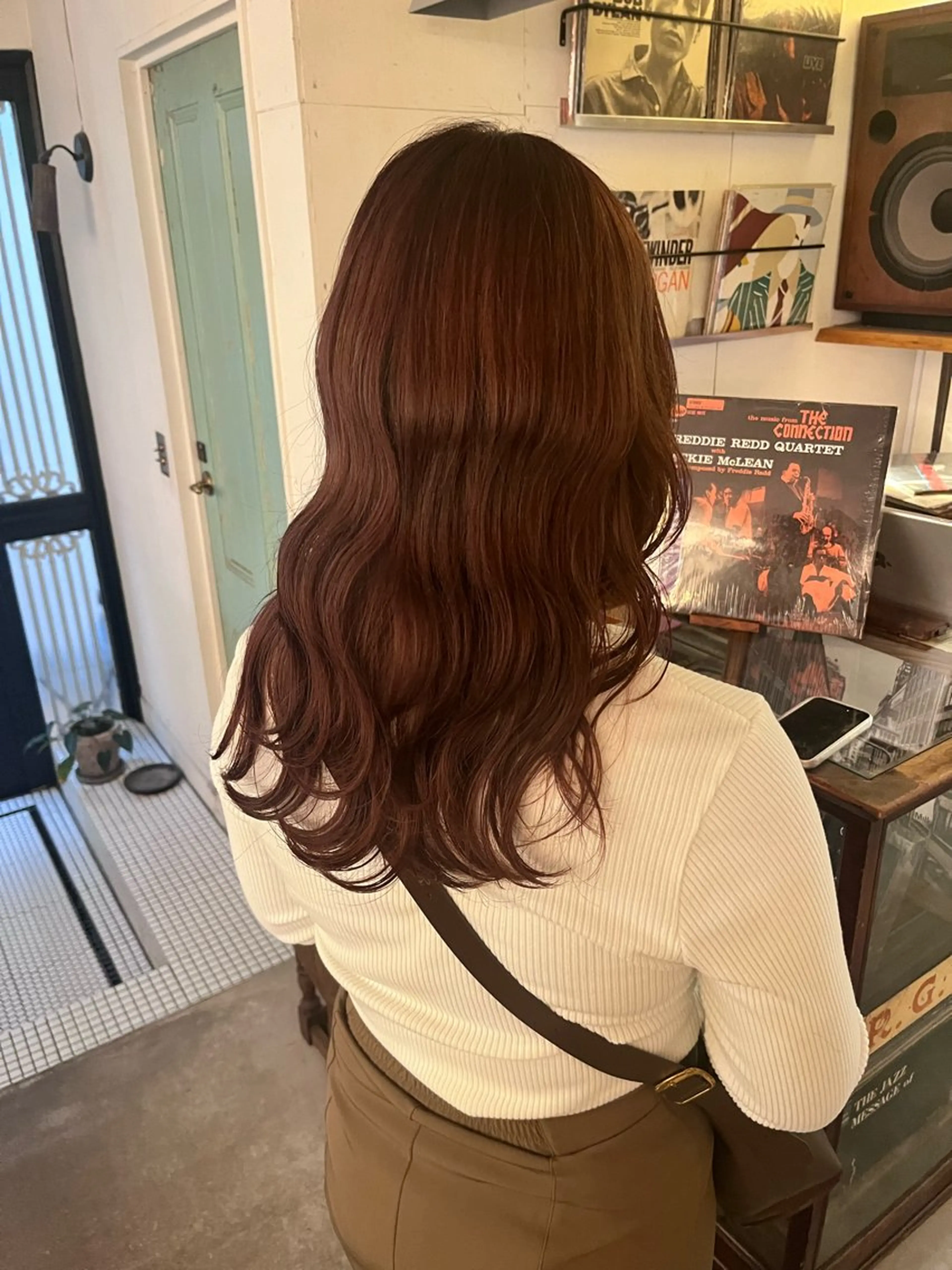 ロング カラー ブリーチ 透明感カラー ダブルカラー ブリーチなしカラー ピンクカラー レイヤー/ベージュ mikuのヘアスタイル