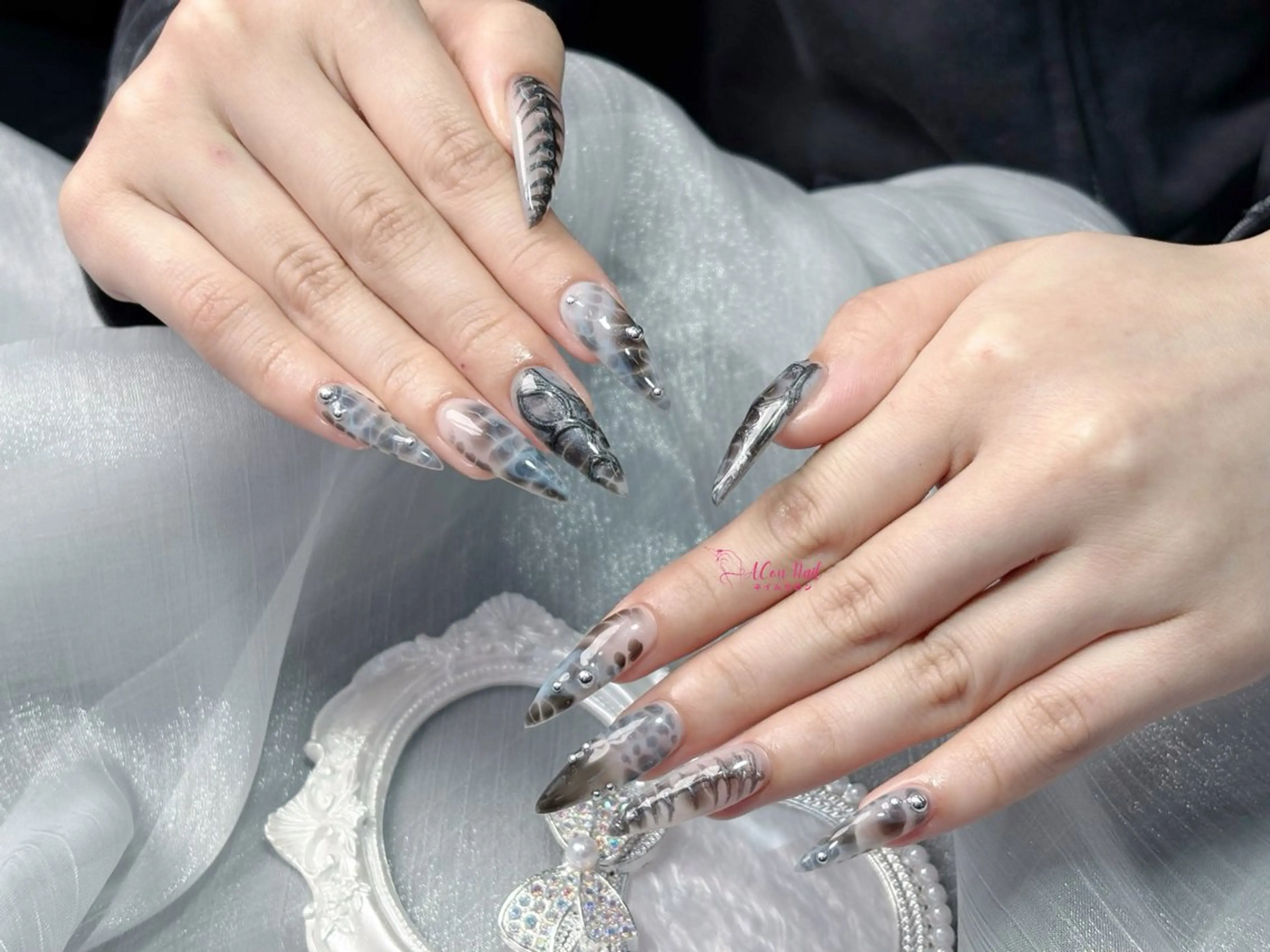 ネイル 桜ネイル 長さ出し フラワーネイル フレンチネイル ジェルネイル ハンドネイル ACon NailSalonのネイルデザイン