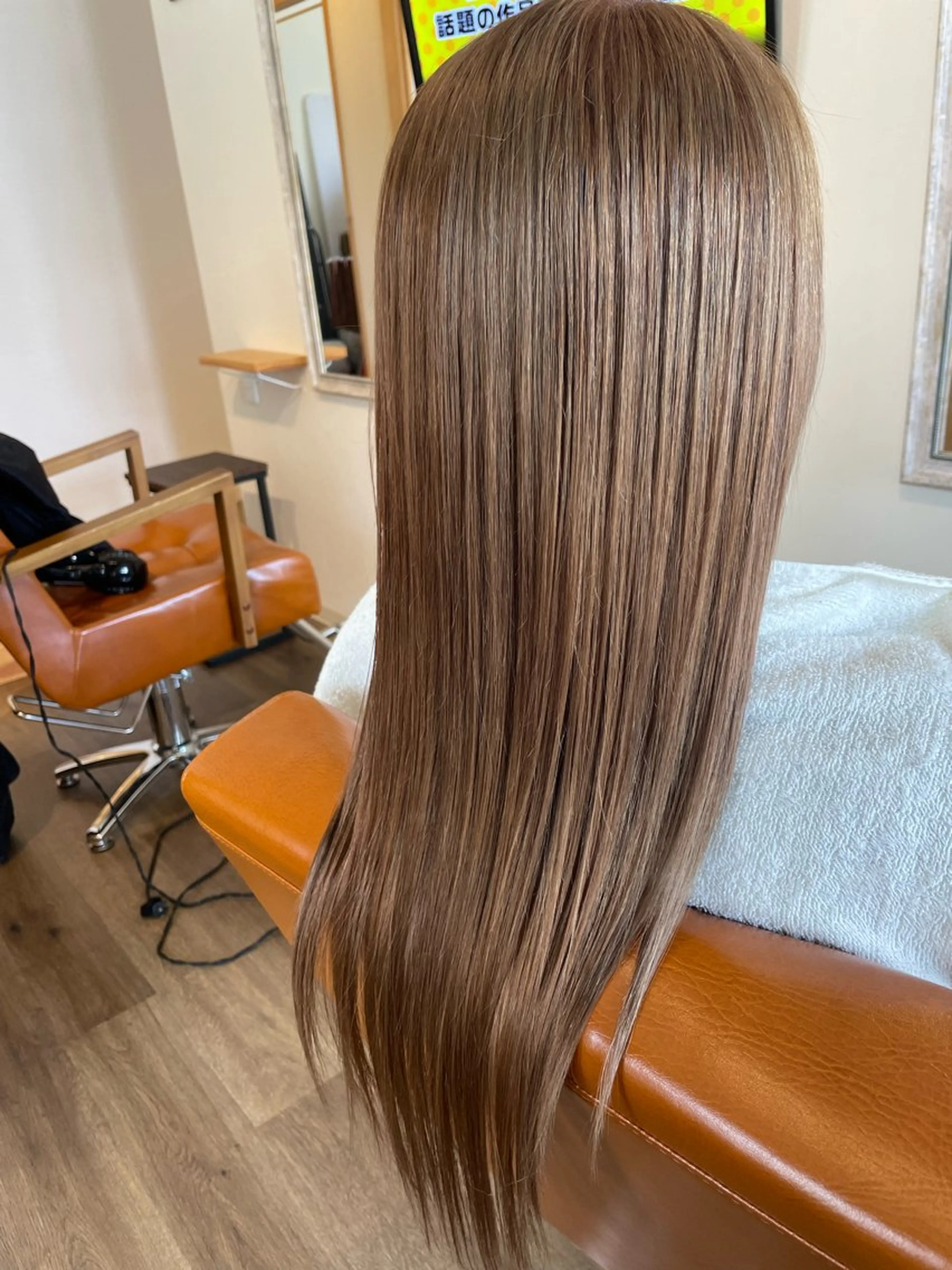 ロング ラピスREIKA (女性限定)のヘアスタイル