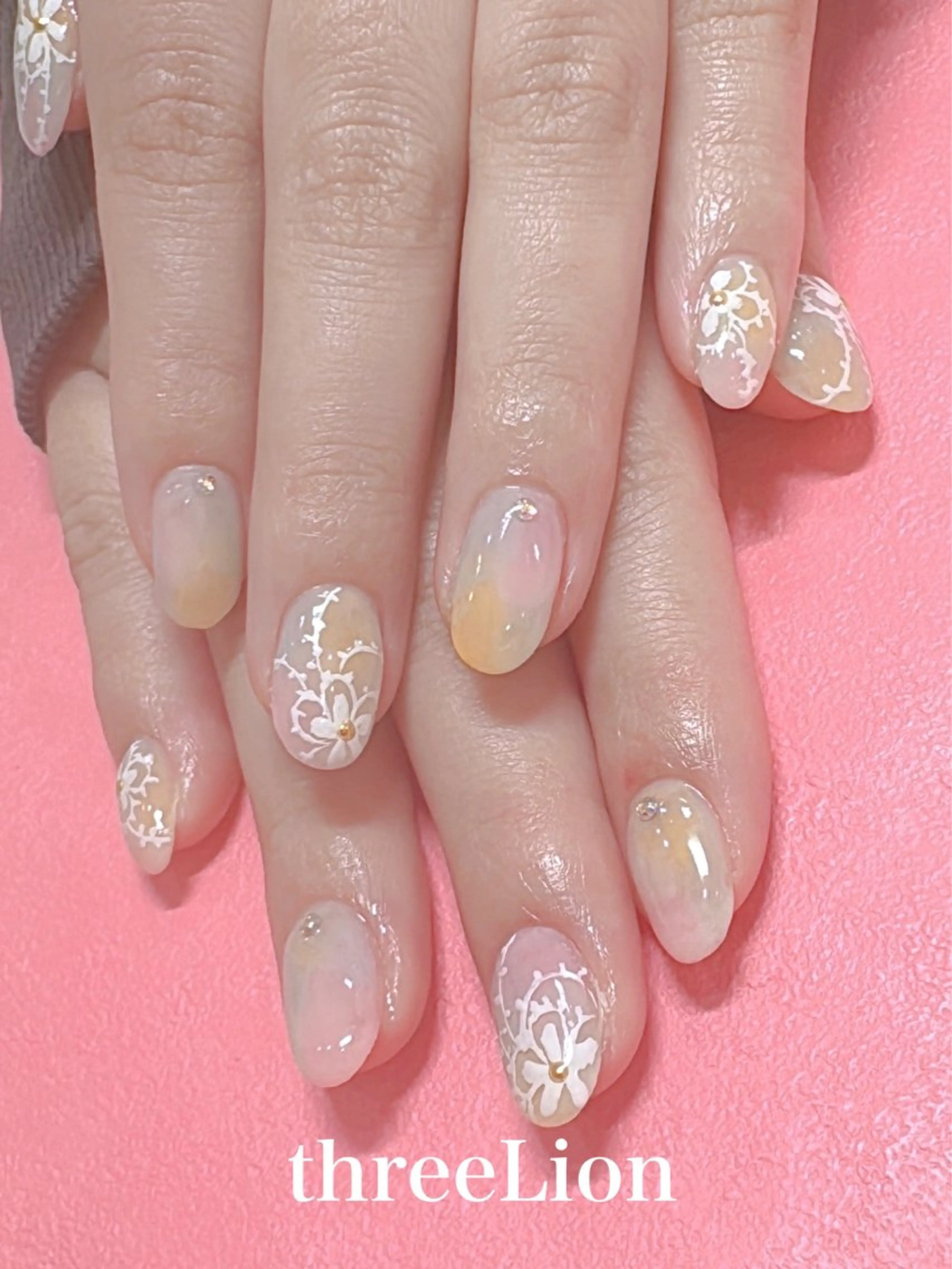 ネイル レース パステルネイル 春ネイル ハンドネイル threeLion ネイル&アイラッシュのネイルデザイン
