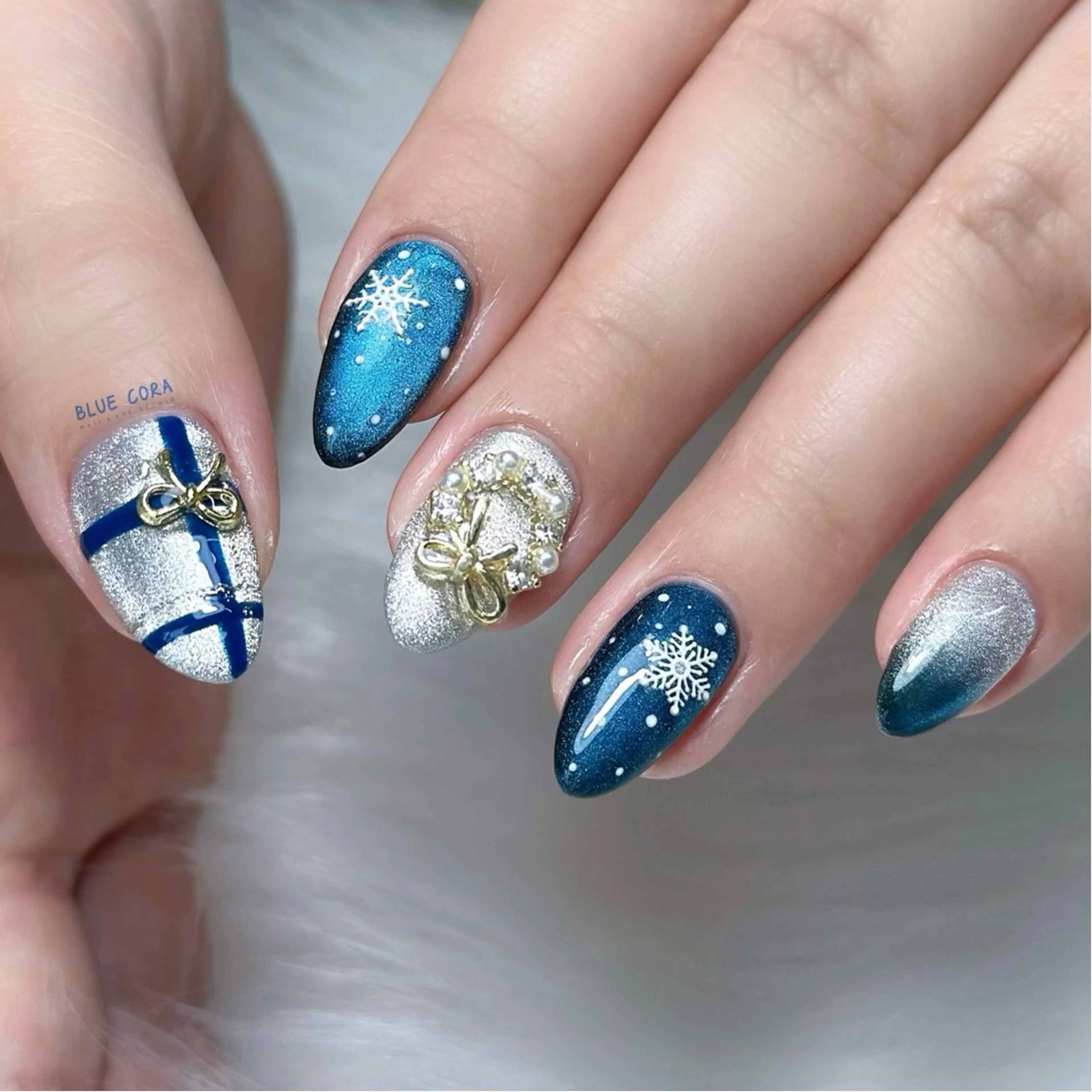 ネイル マグネットネイル マットネイル BLUE CORAのネイルデザイン