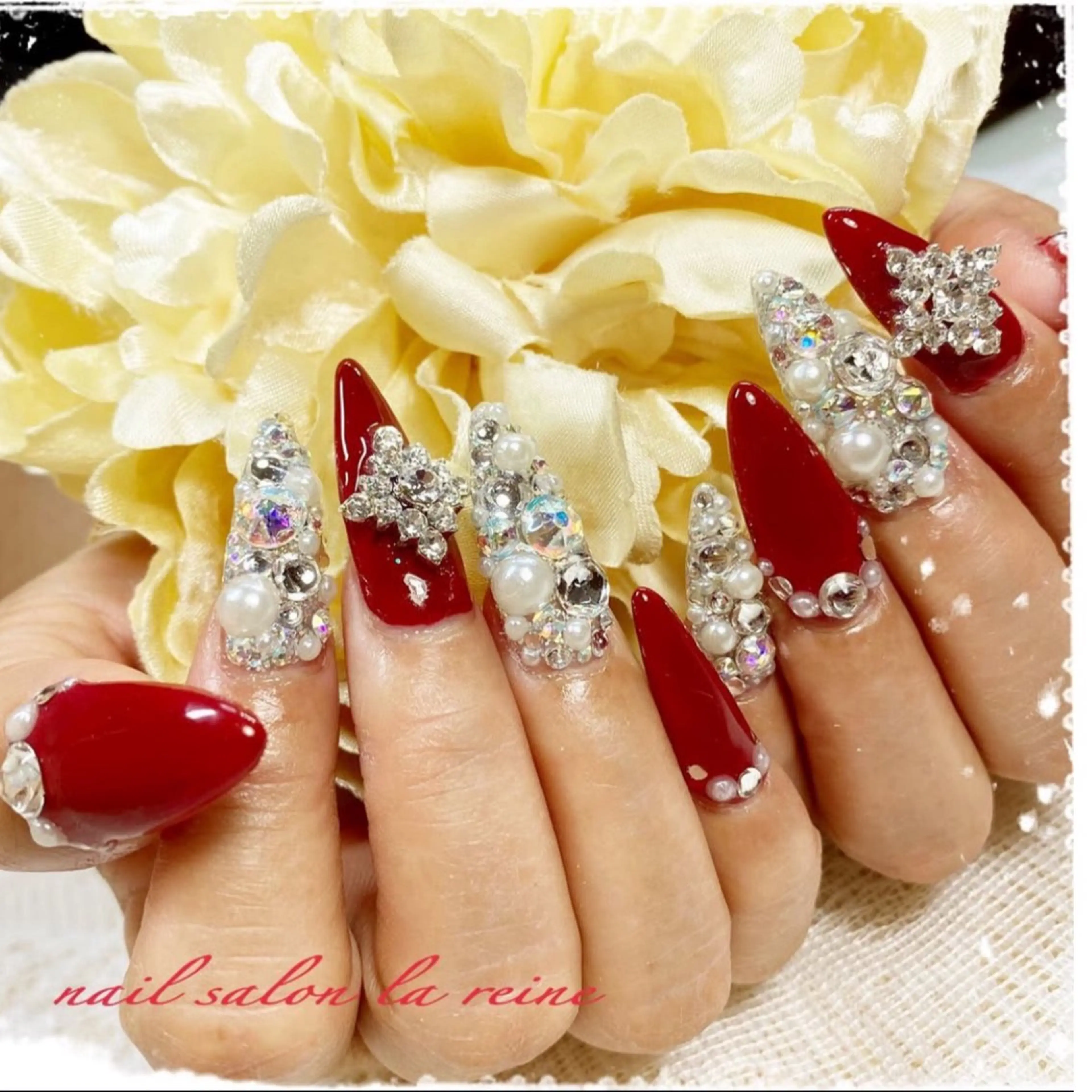 ネイル ゴージャス ハンドネイル nail salon la reineのネイルデザイン