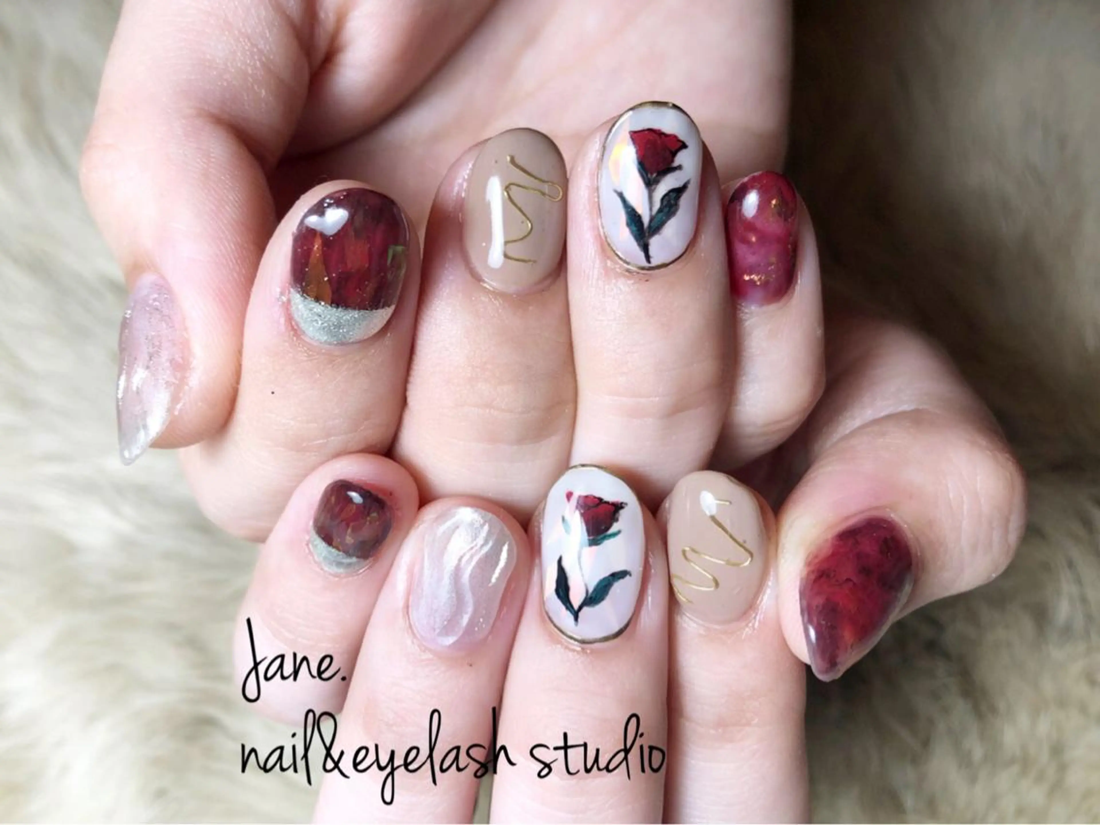 ネイル Yakko pas á pasのネイルデザイン