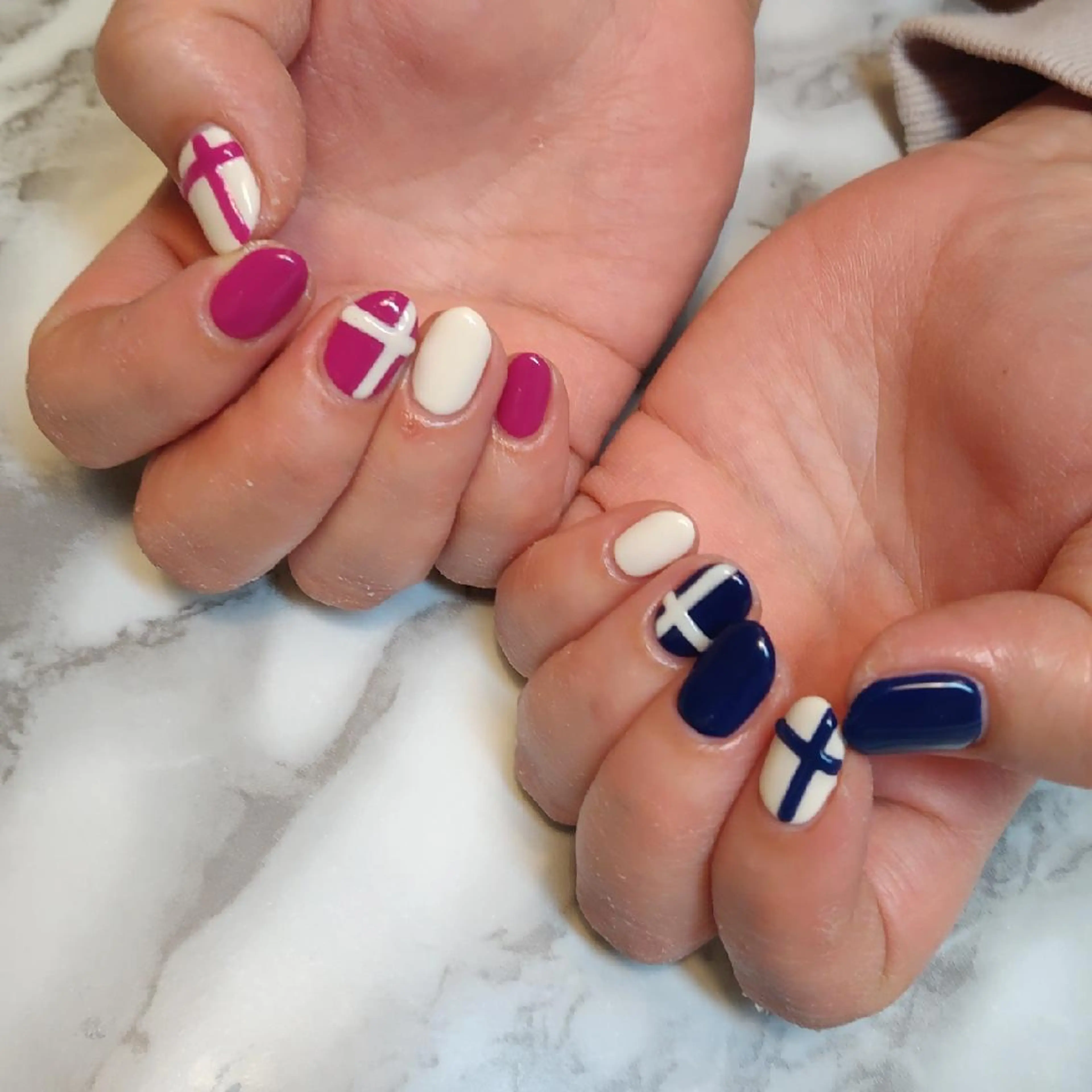 ネイル ジェヌインネイル 河内のネイルデザイン