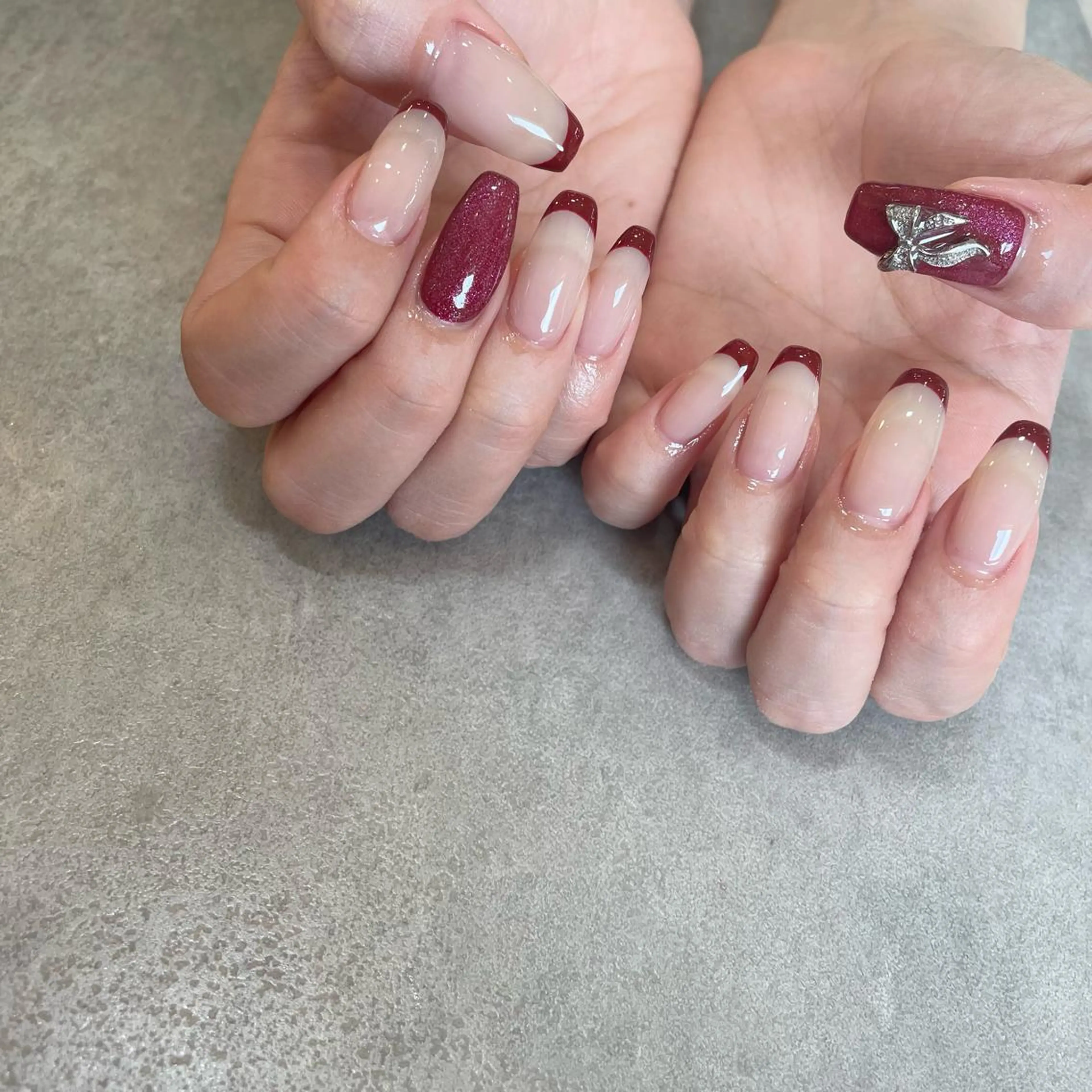 ネイル フレンチネイル マグネットネイル マグネットフレンチ Nail Salon Gummi.のネイルデザイン