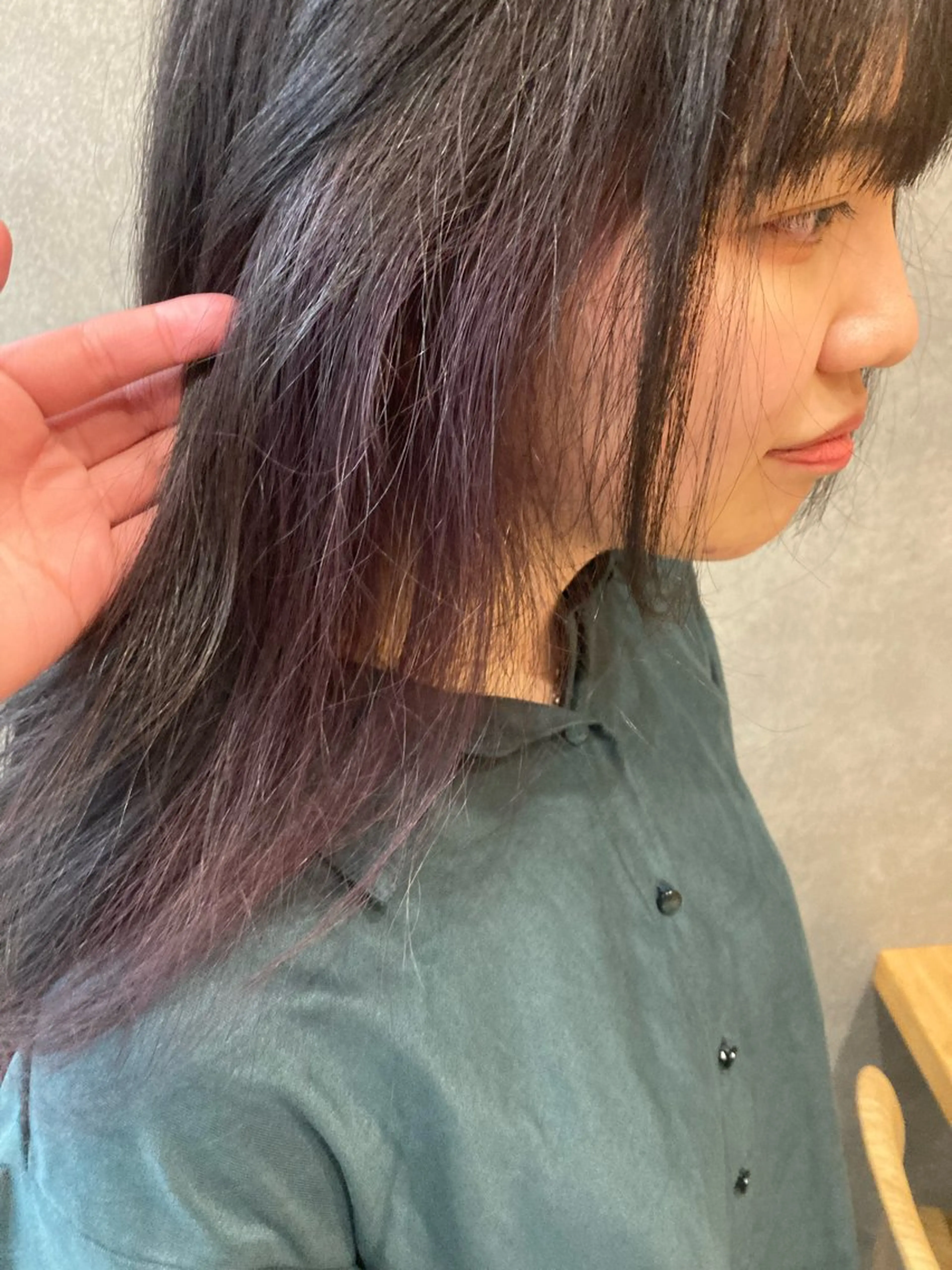 ロング カラー 黒髪 ブルーカラー ブルーブラック 樋口 江理香のヘアスタイル