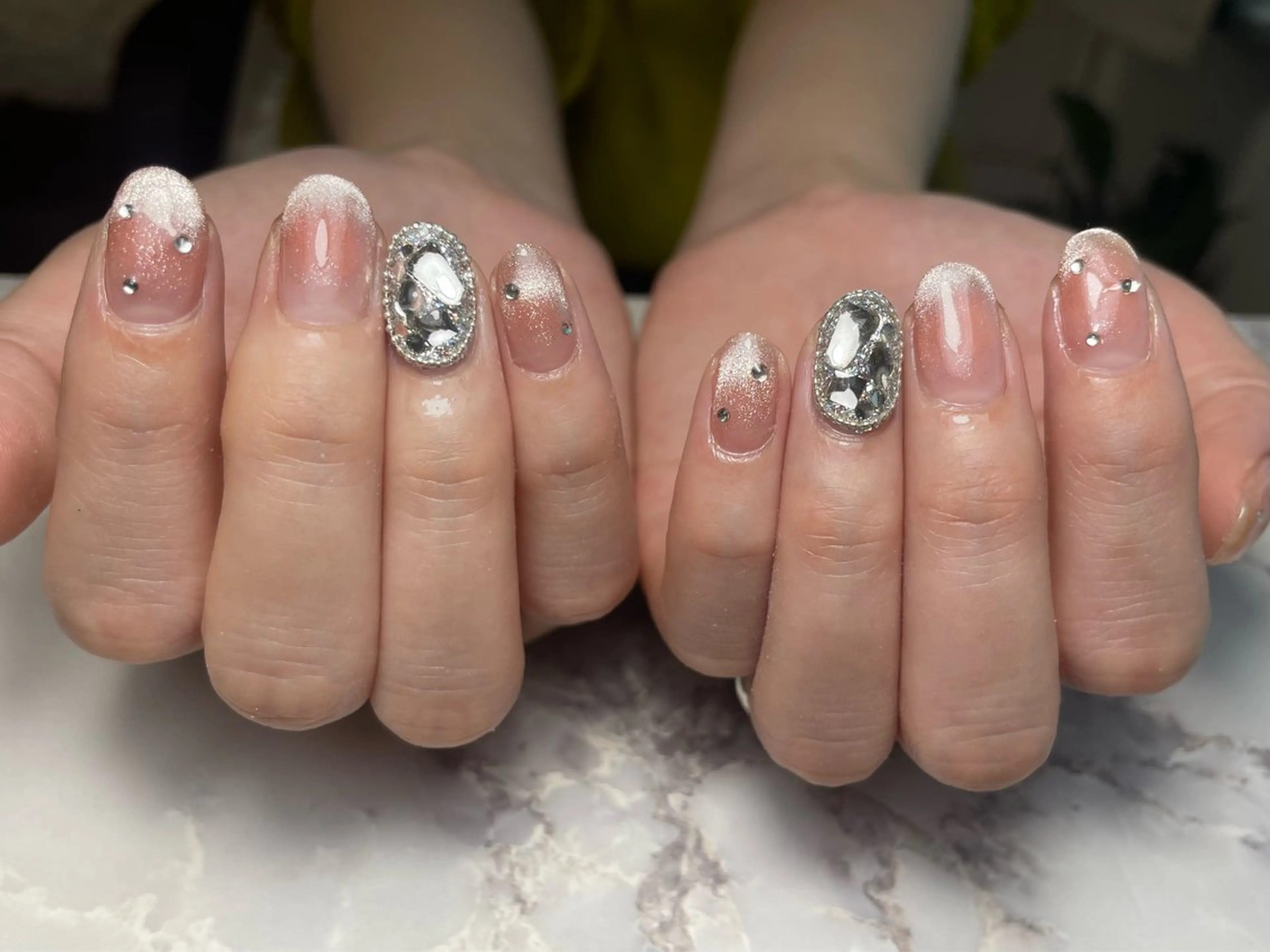 ネイル チークネイル フレンチネイル ジェルネイル マグネットネイル マグネットフレンチ ハンドネイル BLANC.nail yuuのネイルデザイン