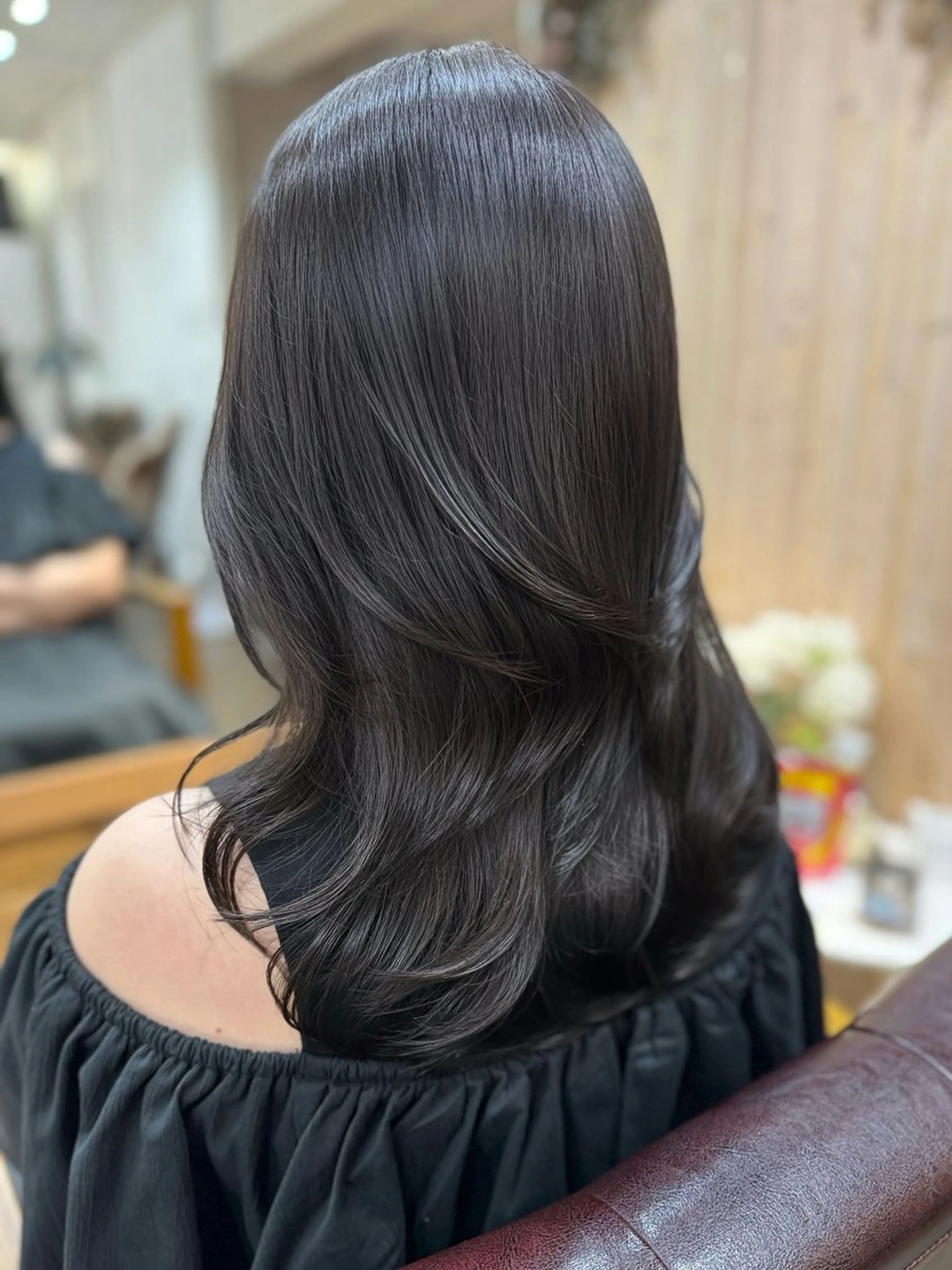 セミロング 髪質改善✨艶髪✨ レイヤーカット 田畑のヘアスタイル