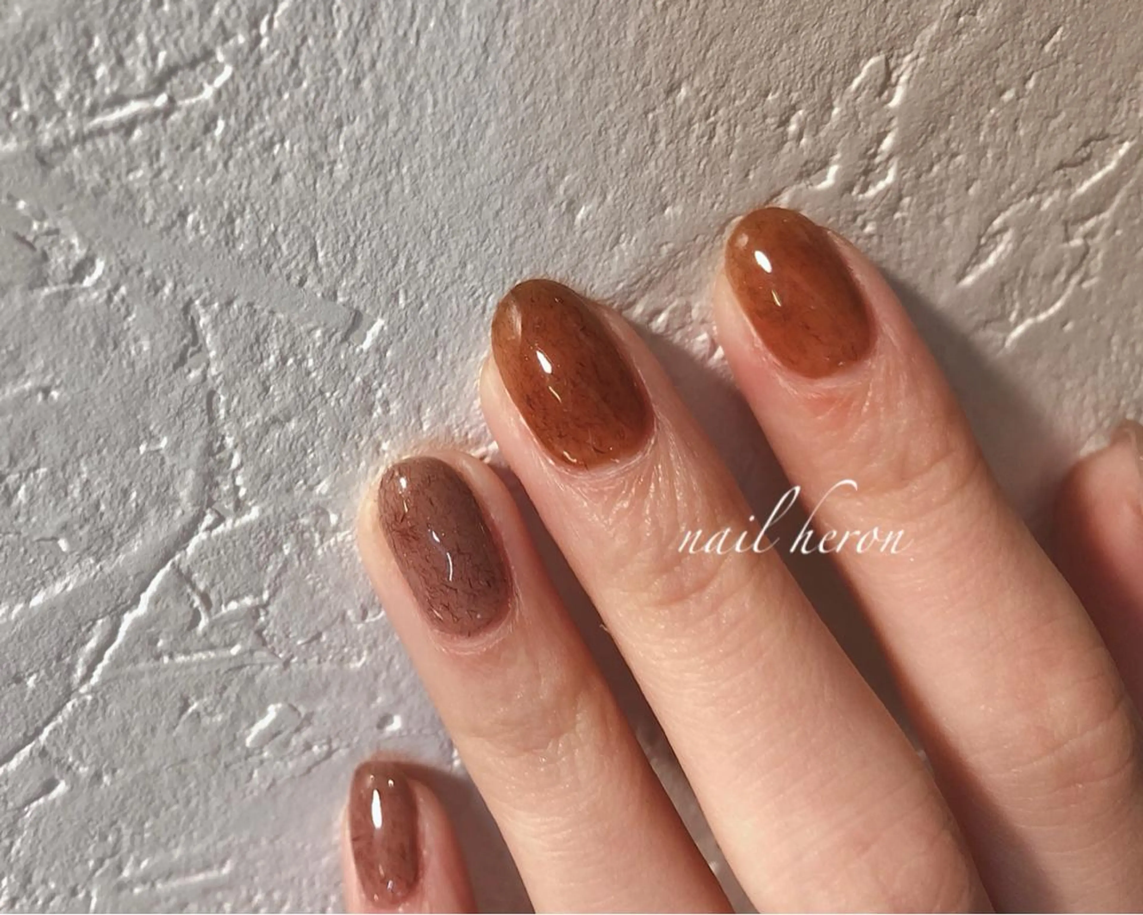 ネイル ブラウン saki_ nail heronのネイルデザイン