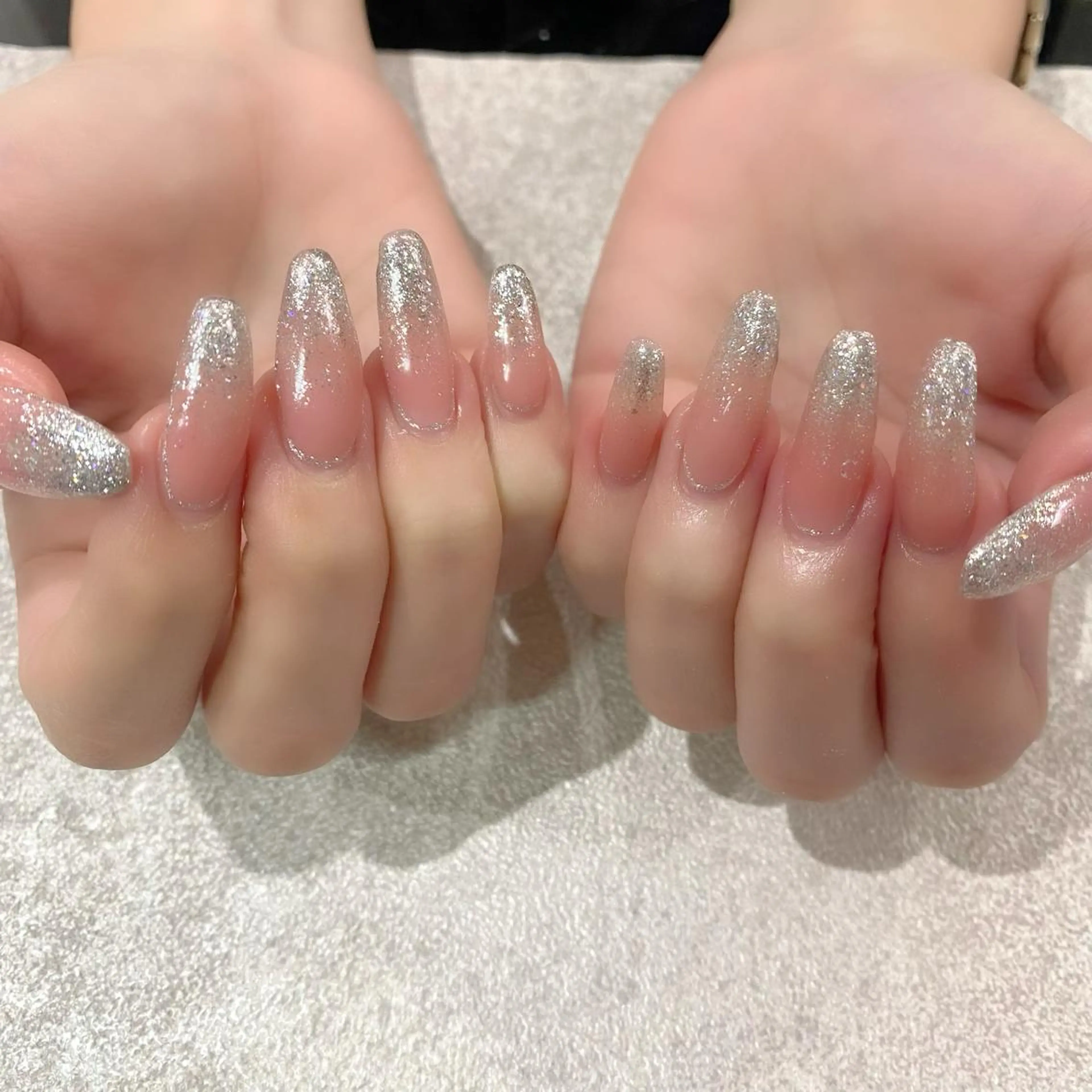 ネイル キラキラネイル ロングネイル 冬ネイル クリスマス ハンドネイル Salon Ｋのネイルデザイン