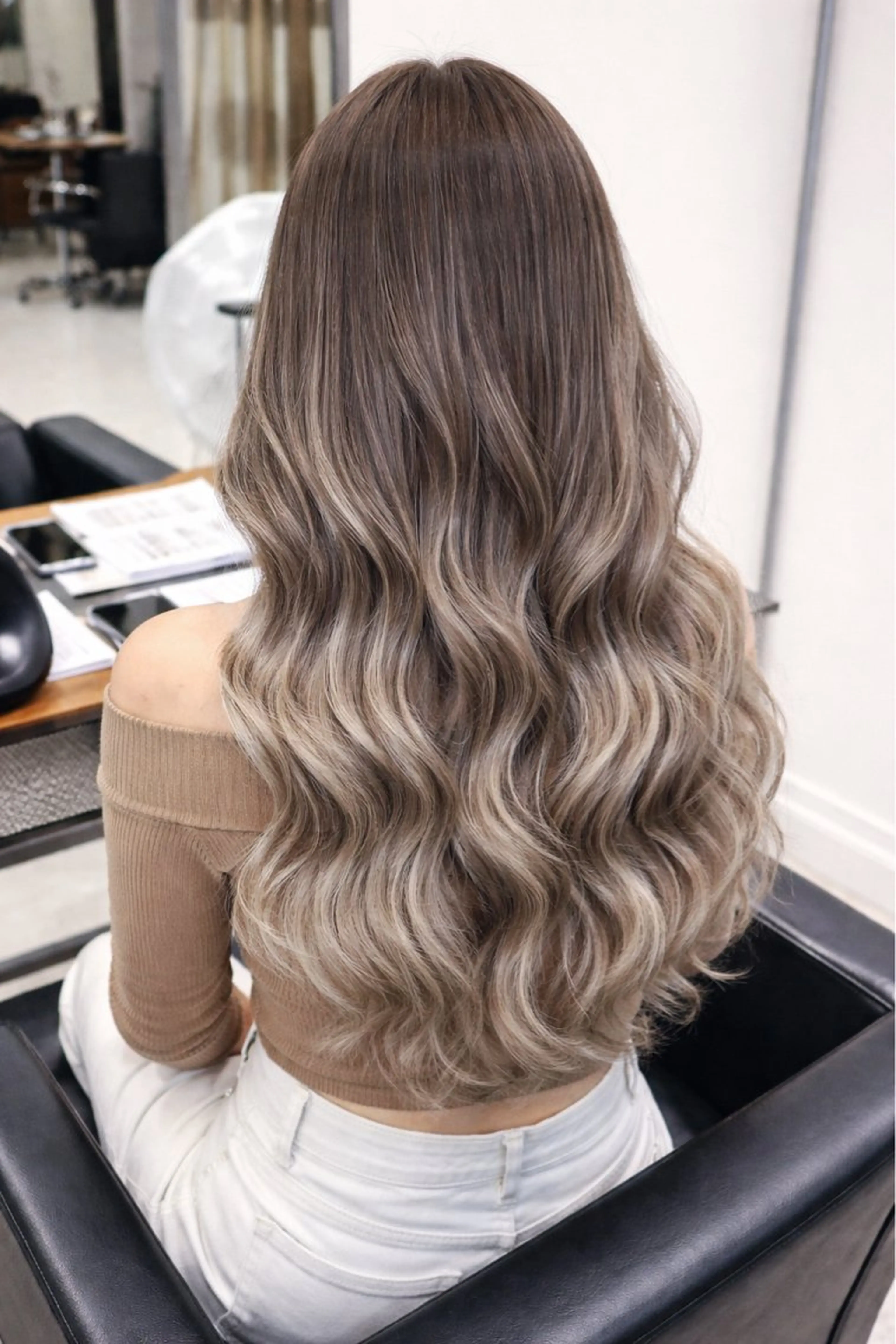 ロング アッシュ エクステ KEISUKE🐶 カラー✨エクステのヘアスタイル