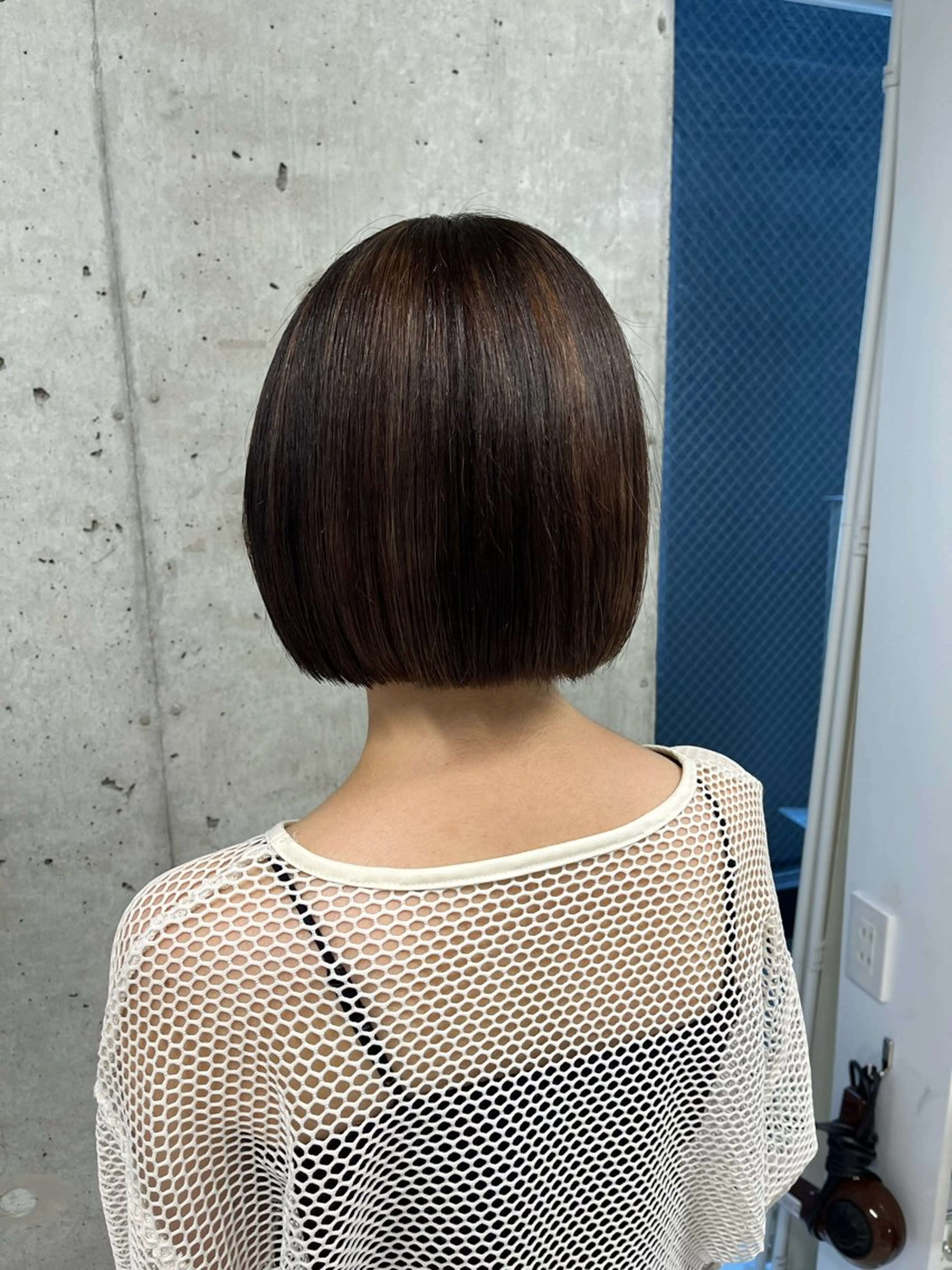 ショート カット sena⌇ベージュ⌇ ブリーチなしWカラーのヘアスタイル