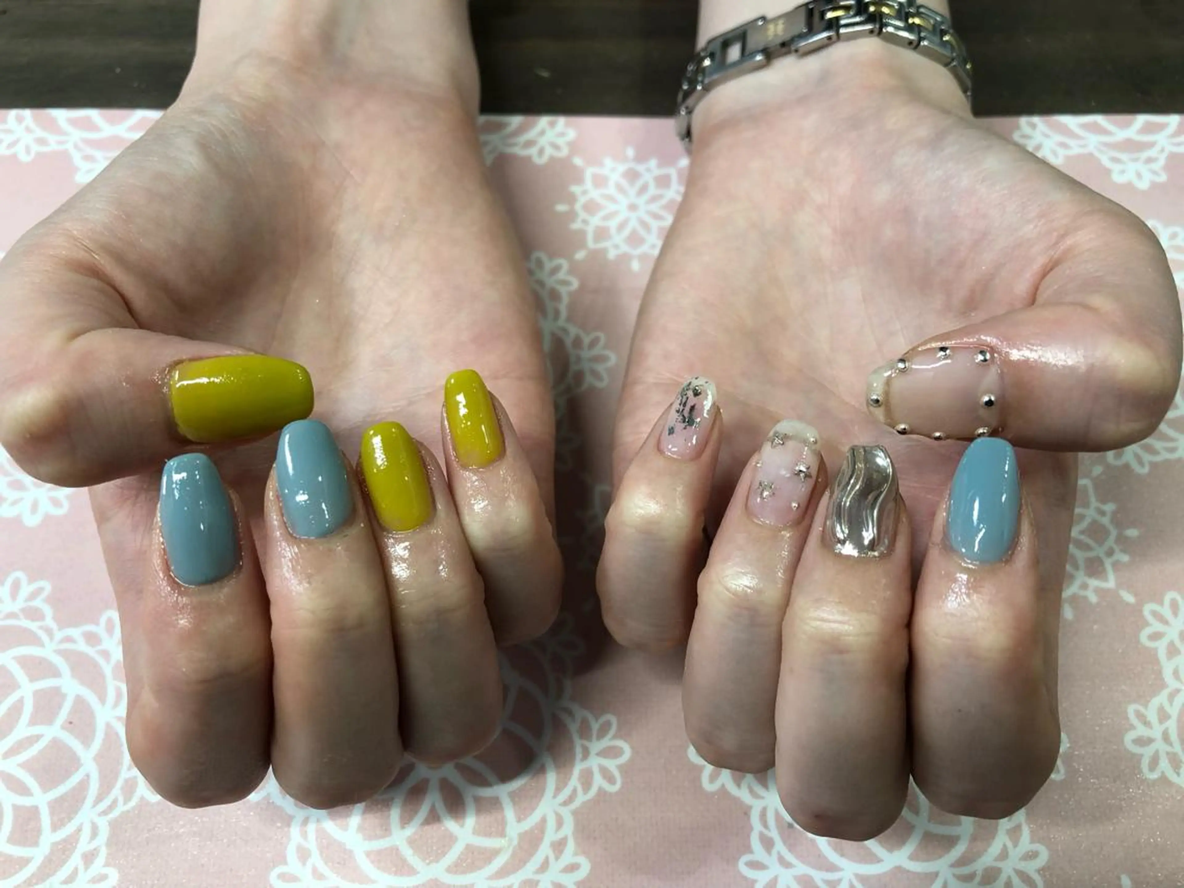 ネイル ハンドネイル 西岡 杏のネイルデザイン