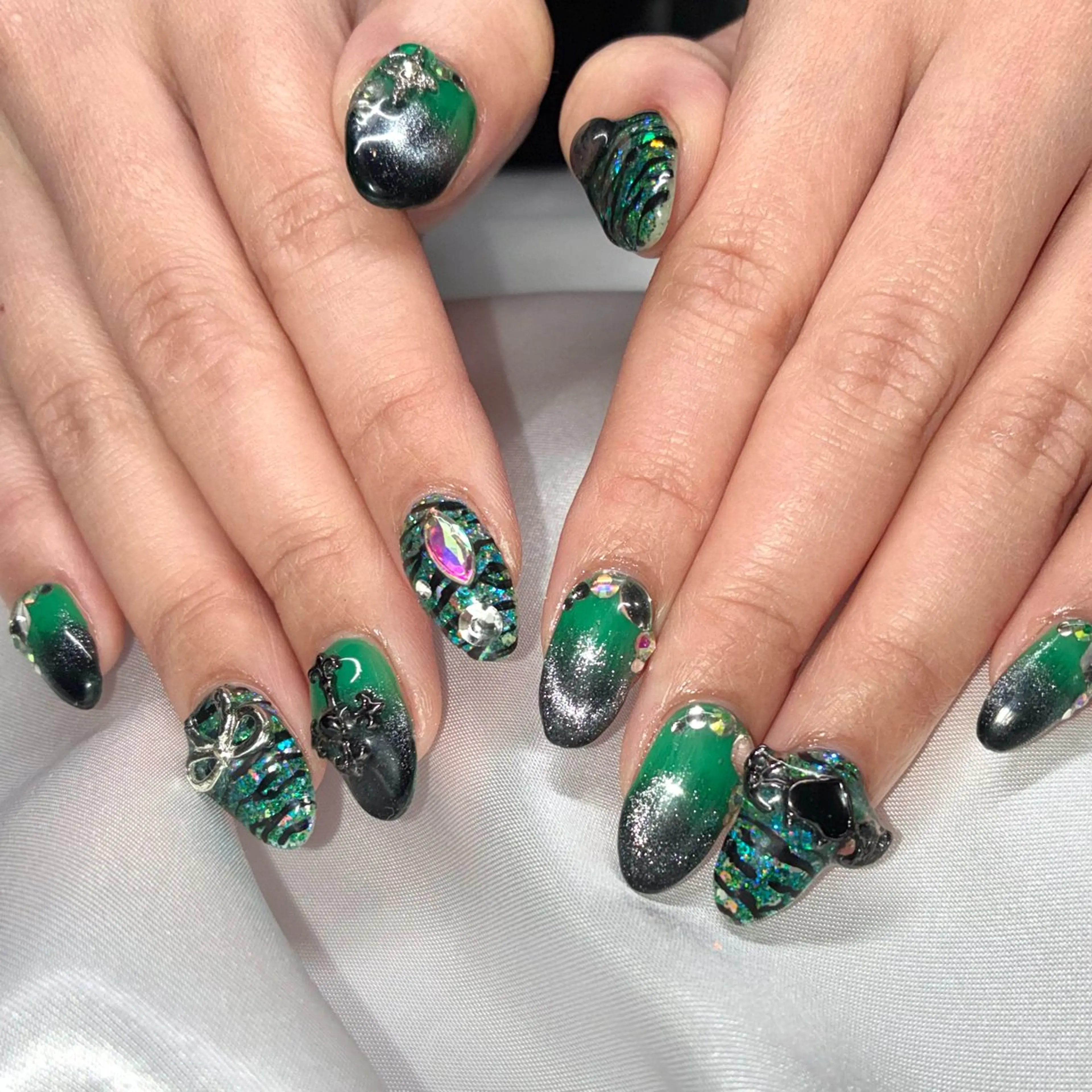 ネイル ハンドネイル Nail ヌシん家 AKANEのネイルデザイン