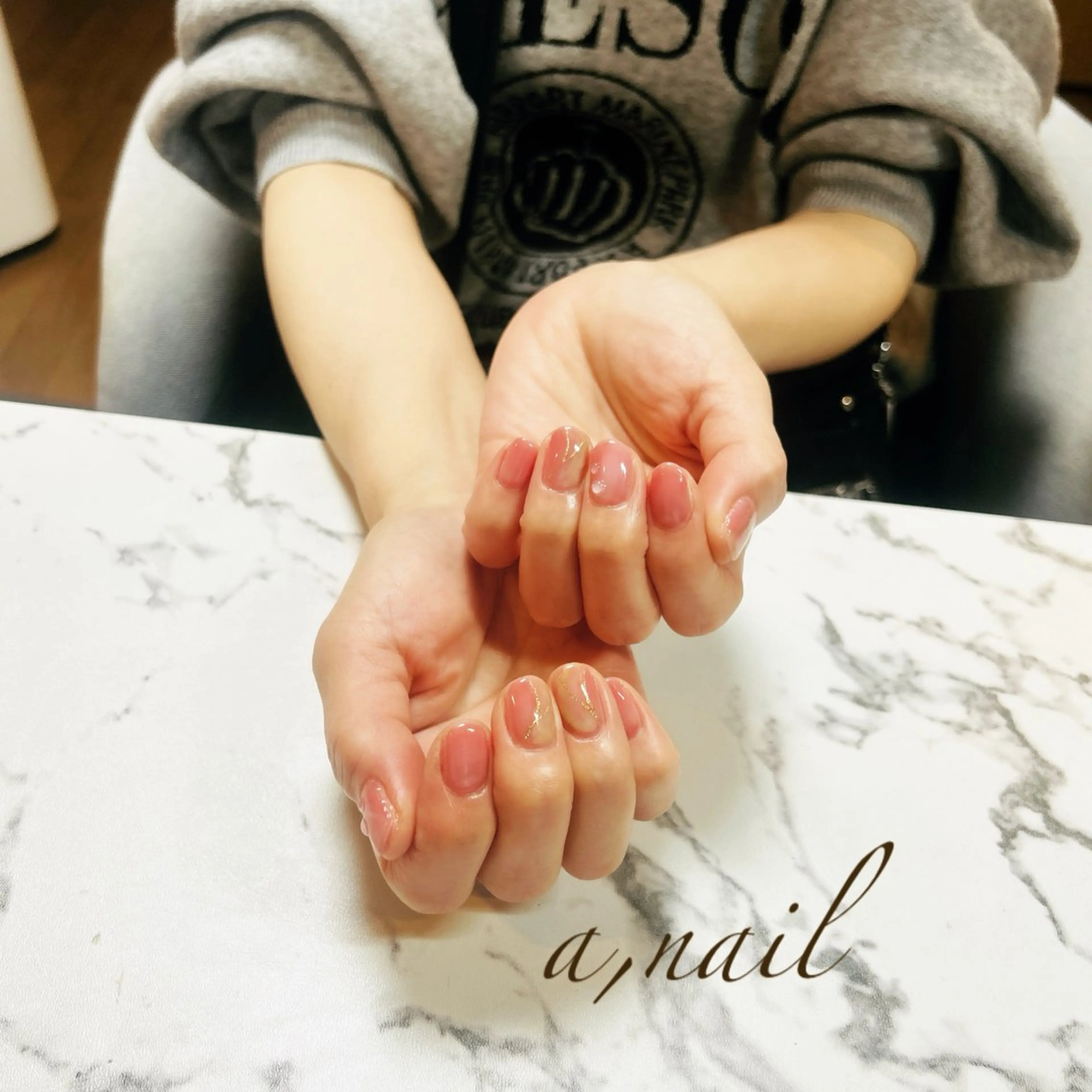 ネイル フラワーネイル ジェルネイル キラキラネイル ニュアンスネイル パラジェル ハンドネイル ネイルサロン エーネイルのネイルデザイン