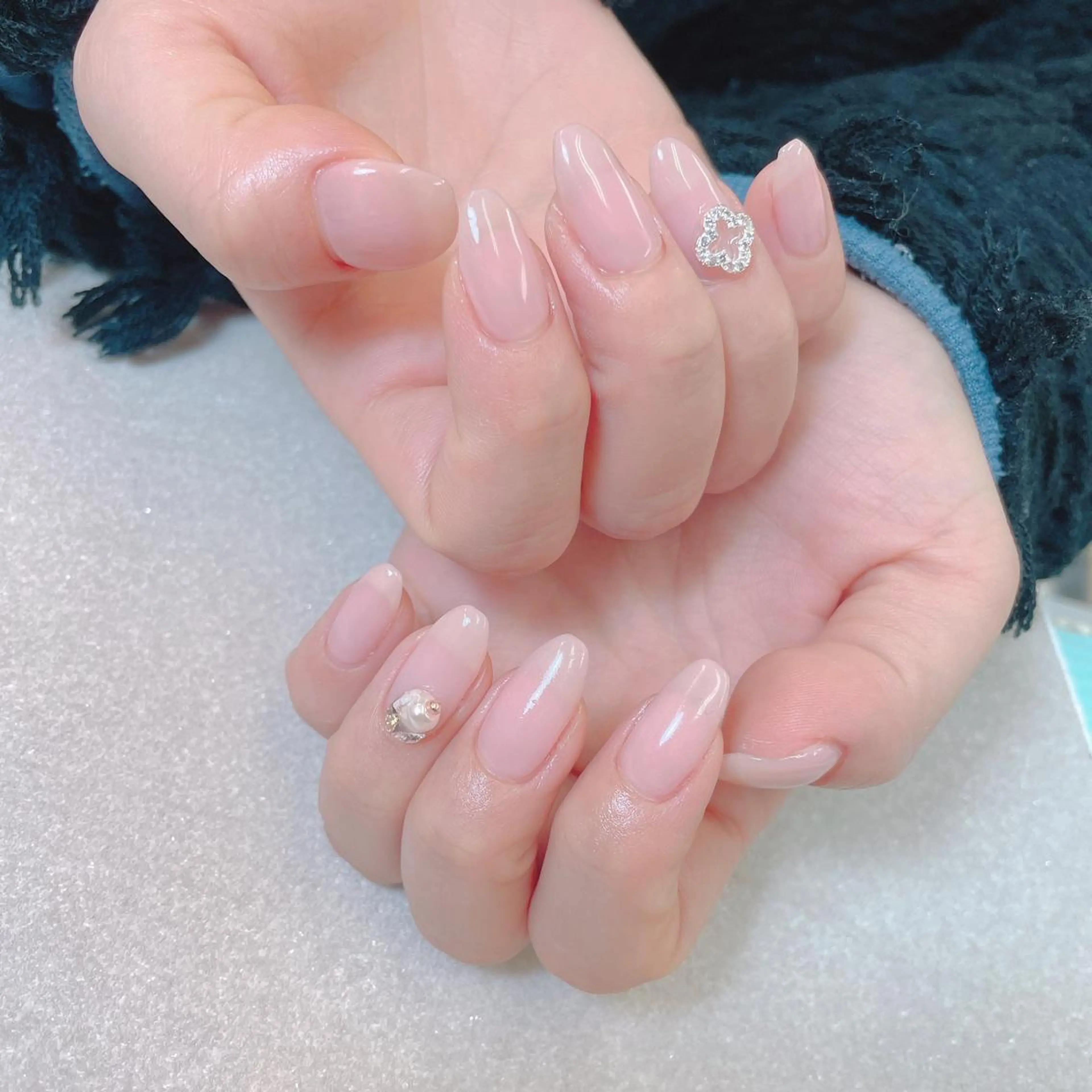 ネイル 長さ出し グラデーション ラメ(グリッター) ラメグラデーション ワンカラーネイル A85G ayakoのネイルデザイン