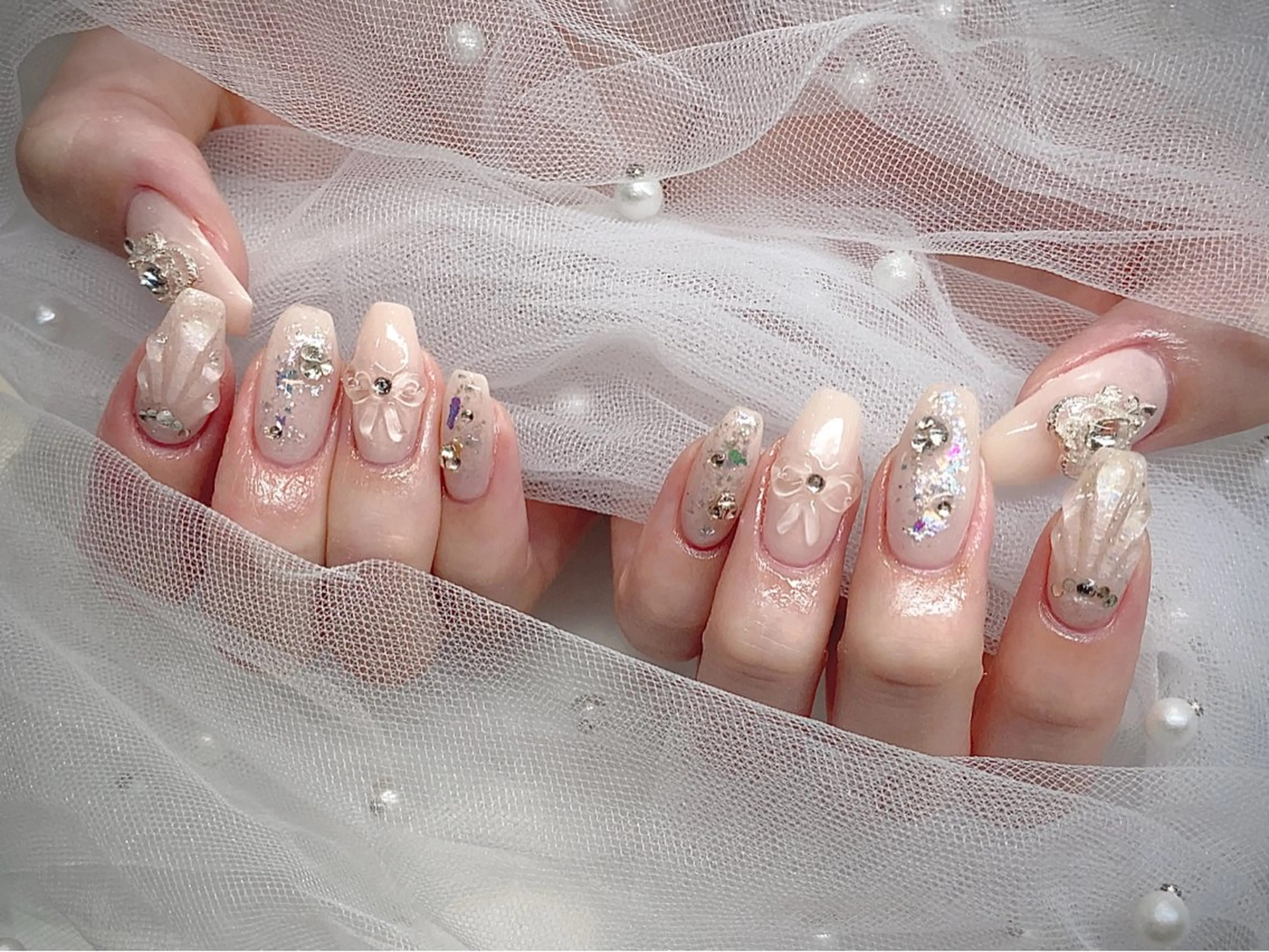 ネイル I-nailロング /ワンホン/キラキラのネイルデザイン