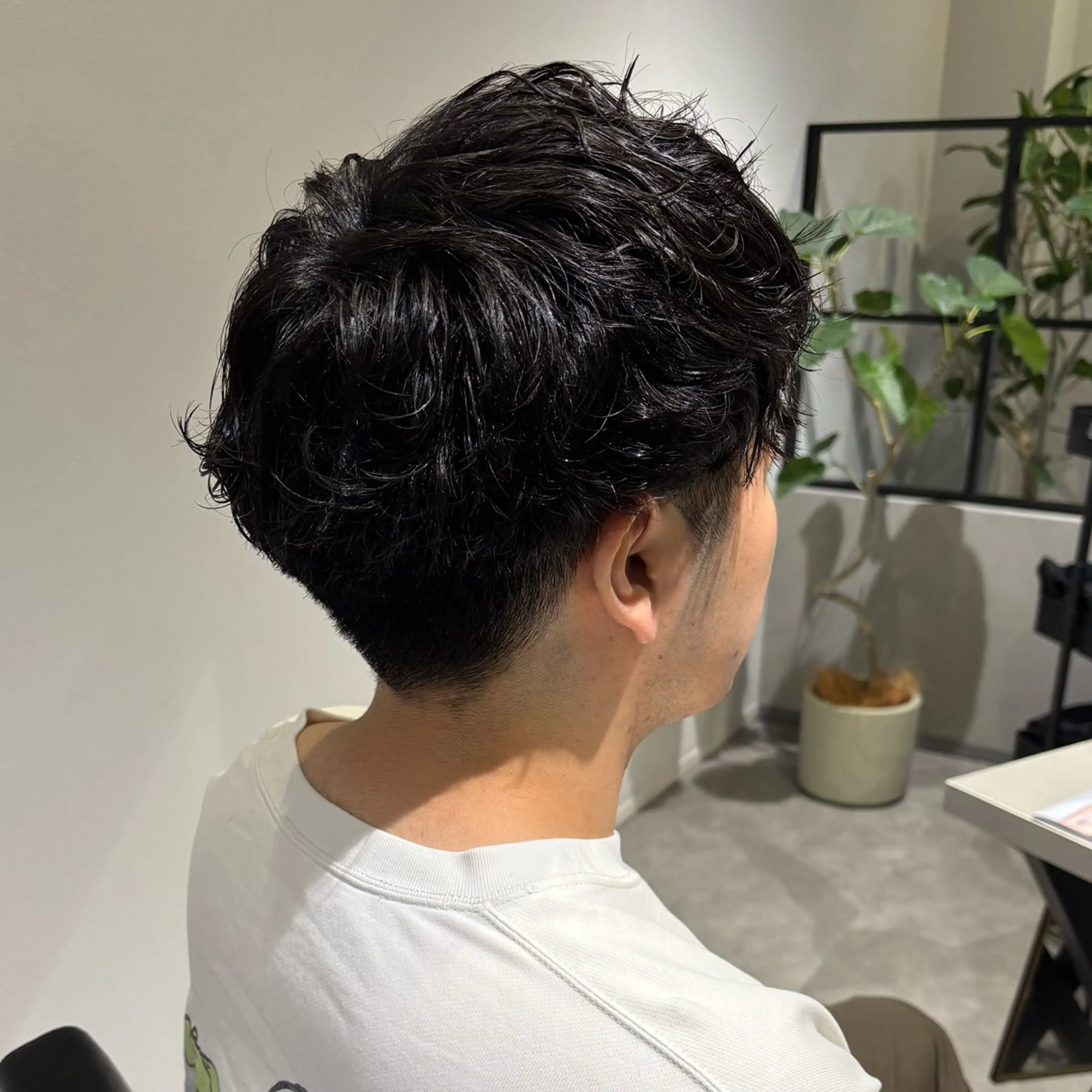 ミディアム ミディアムパーマ YURINO /ボブ ベージュ/ハイトーンのヘアスタイル