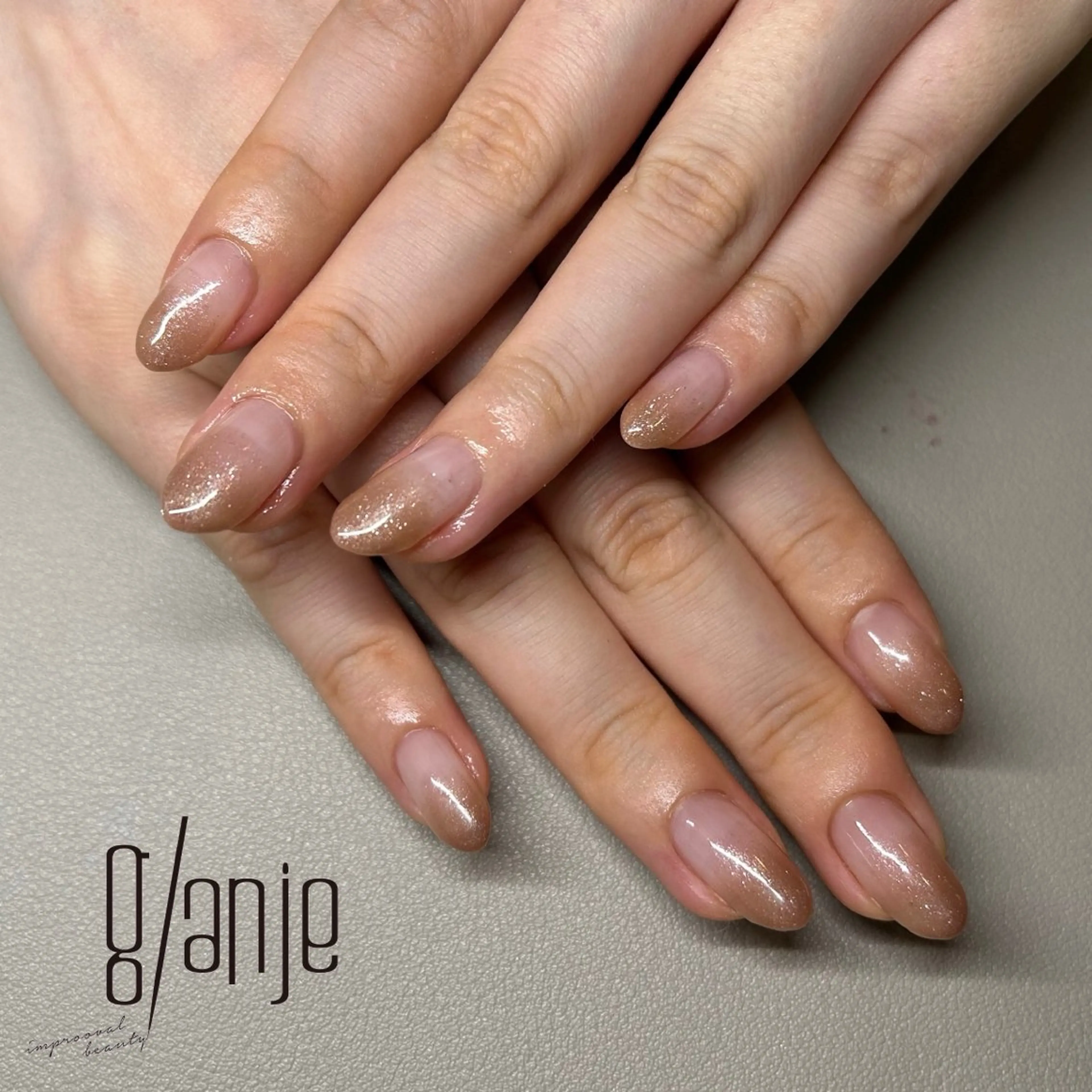 ネイル ハンドネイル glaNje aoiのネイルデザイン