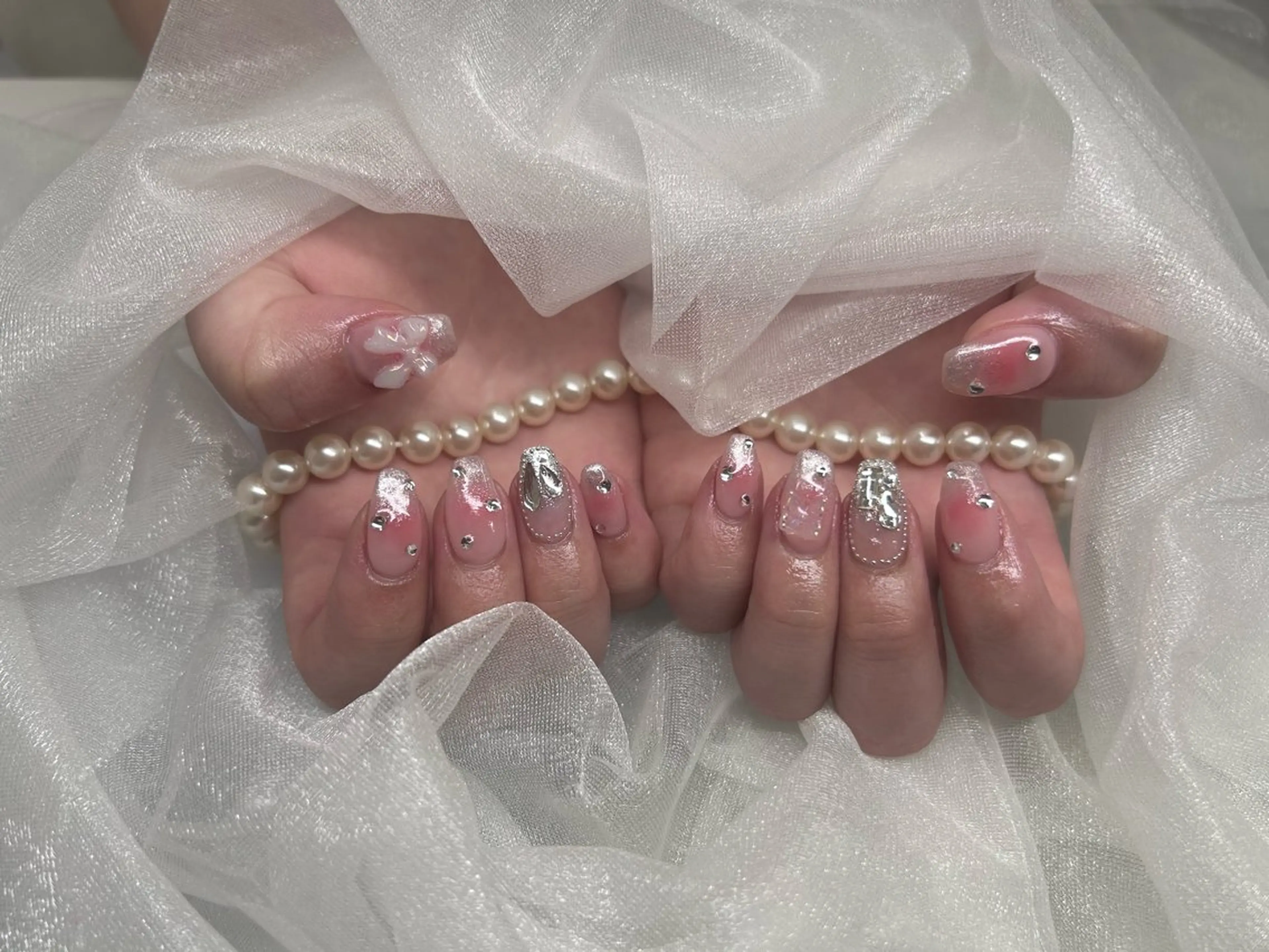 ネイル 持ち込み 加藤 楓子のネイルデザイン